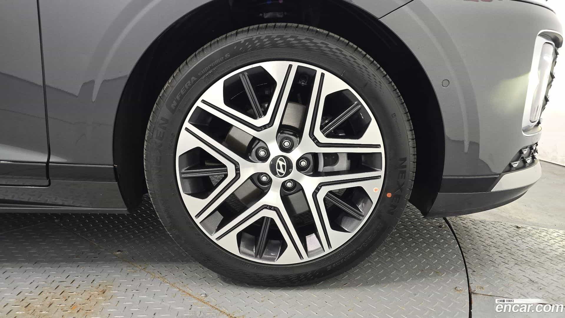 Grandeur Hyundai 2025.10-OUTER-031