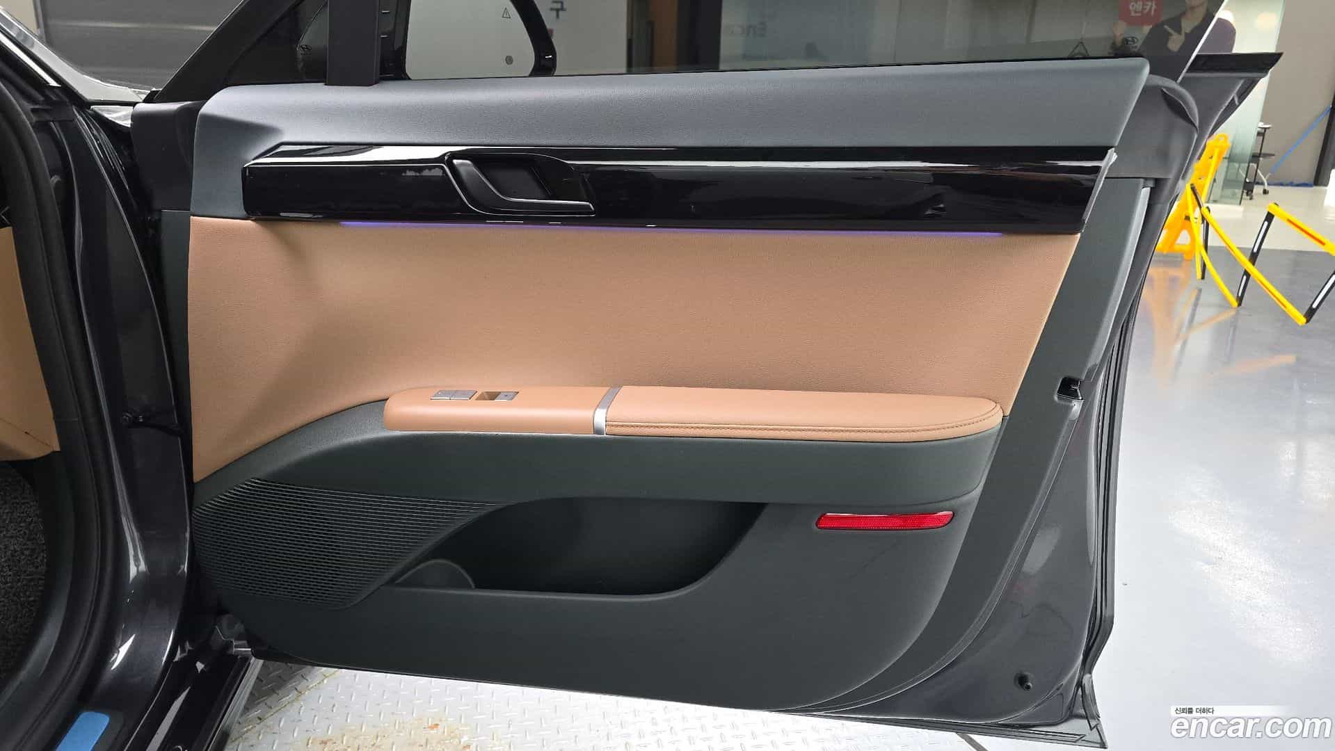 Grandeur Hyundai 2025.10-INNER-035