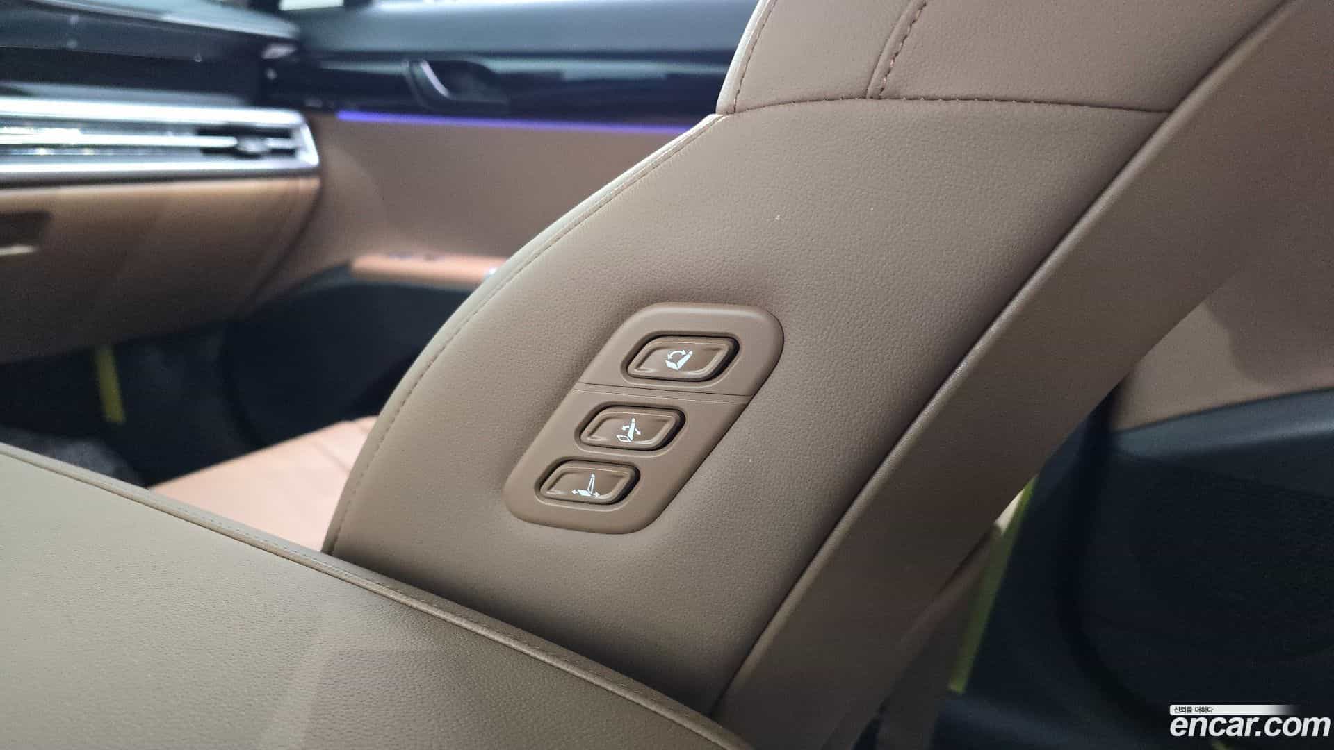 Grandeur Hyundai 2025.10-OPTION-041