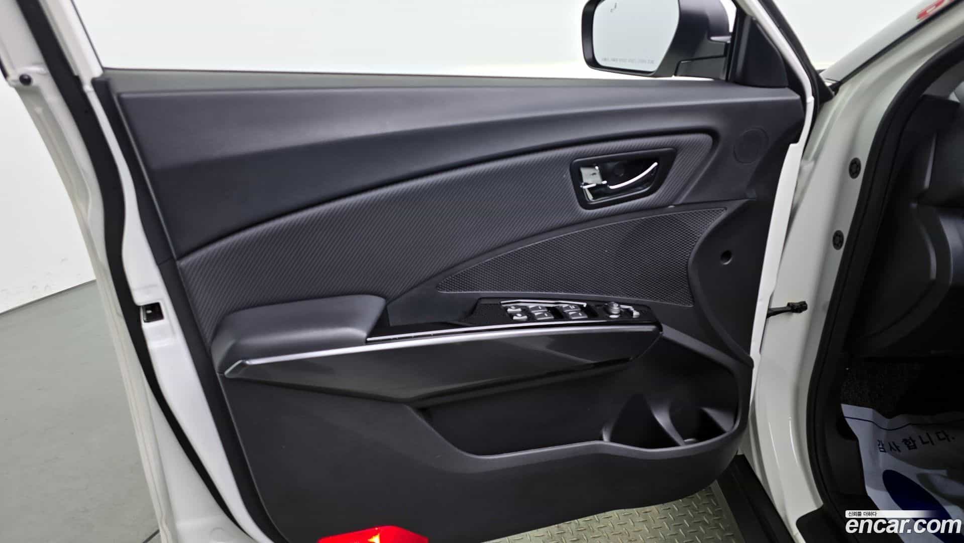 TIBOLI KG Mobility 2021.10-INNER-034