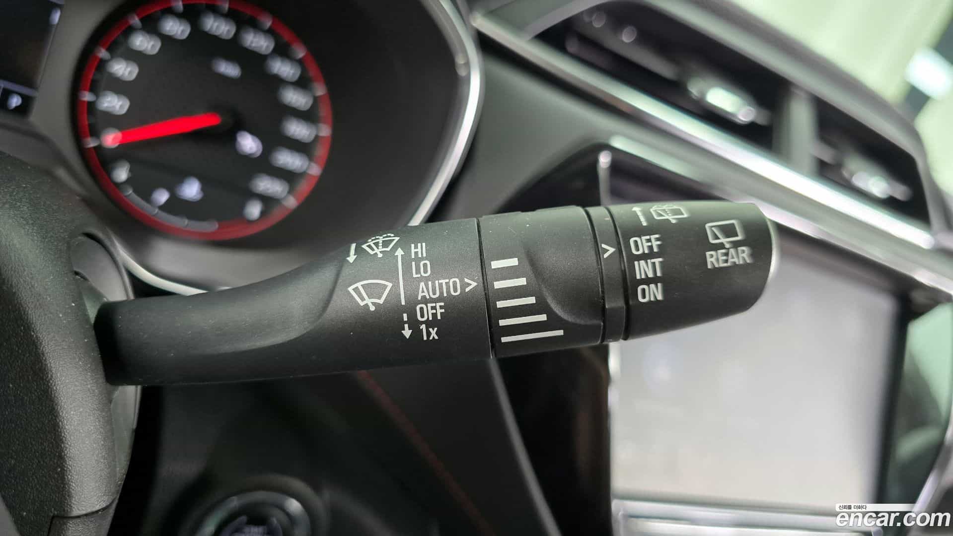 Trailblazer Chevrolet 2021.7-OPTION-041