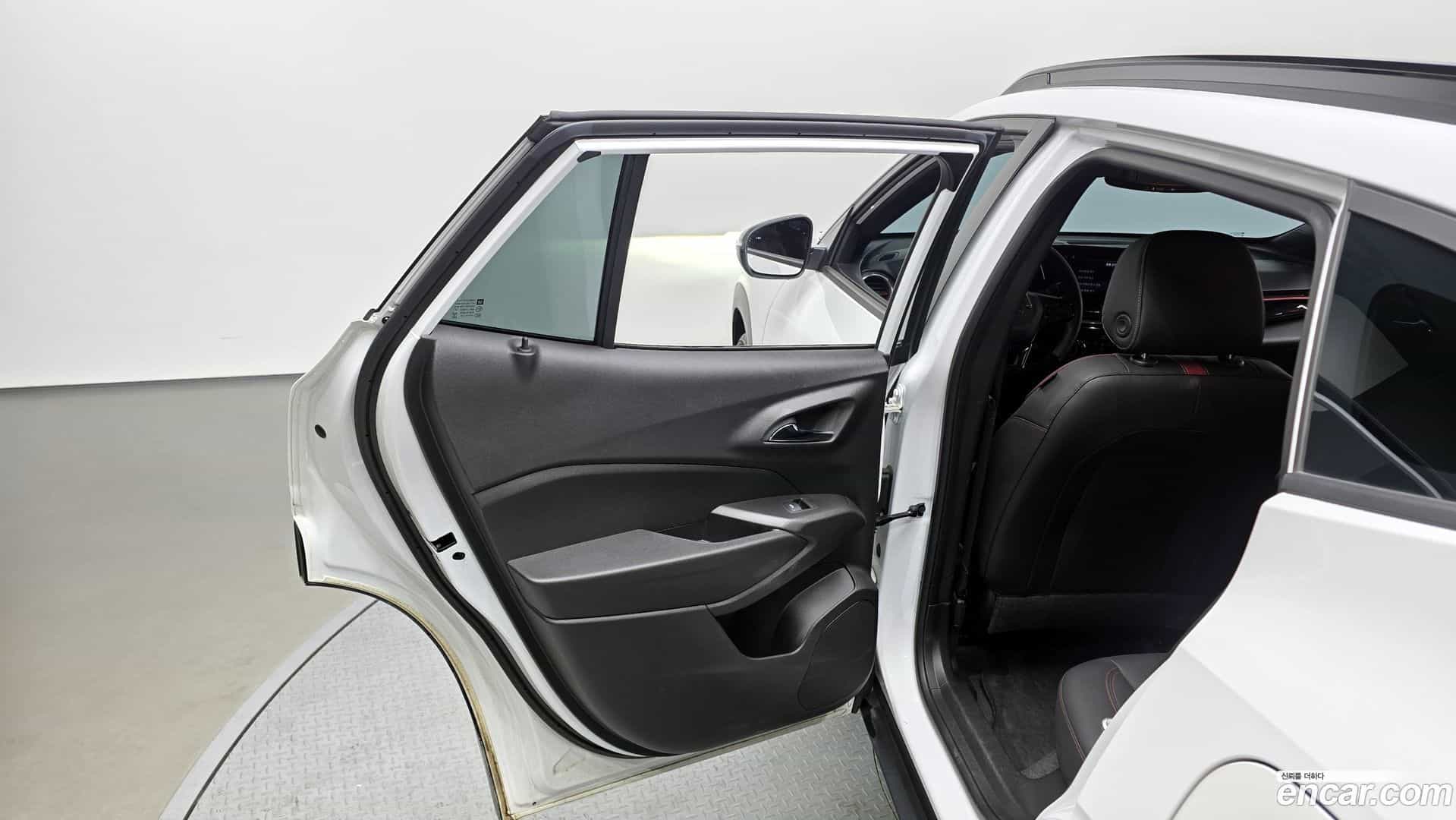 Trax Chevrolet 2023.7-INNER-035