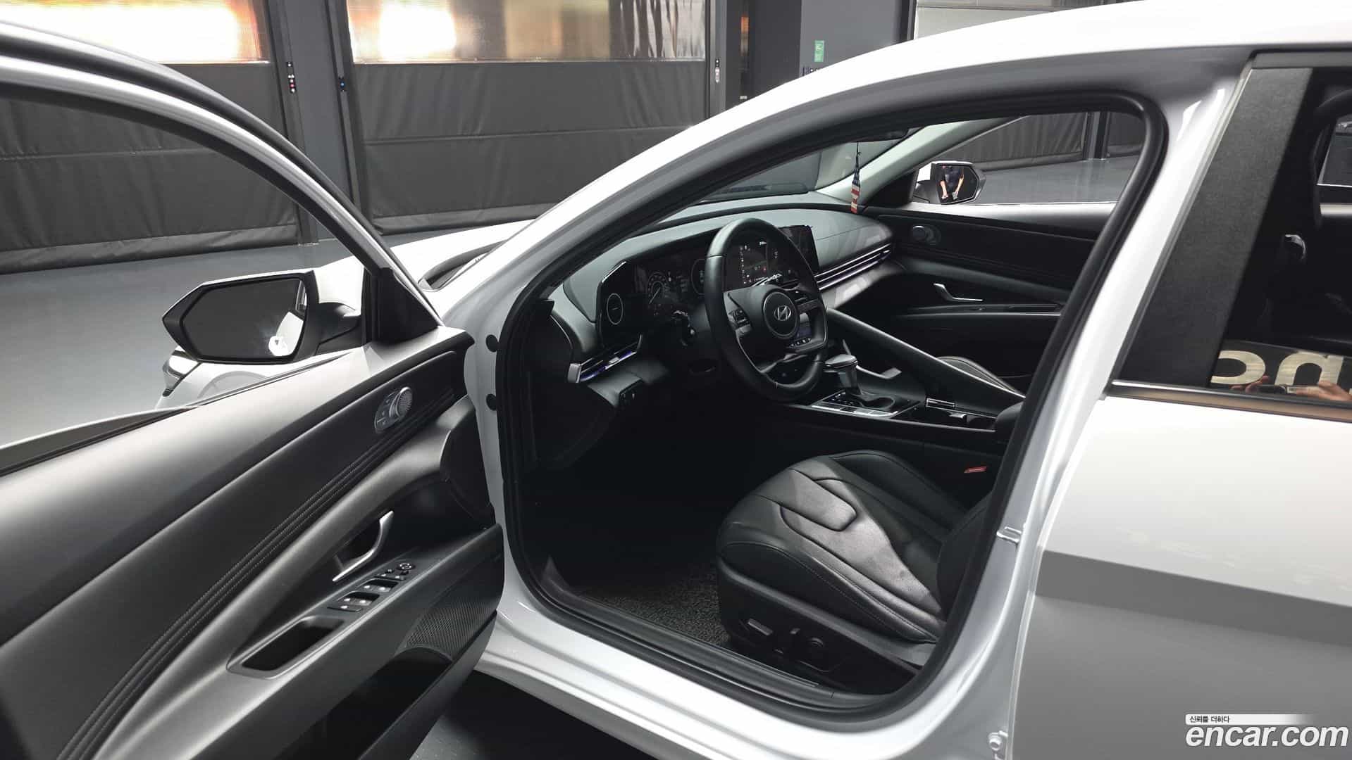 AVANTE Hyundai 2023.5-INNER-010