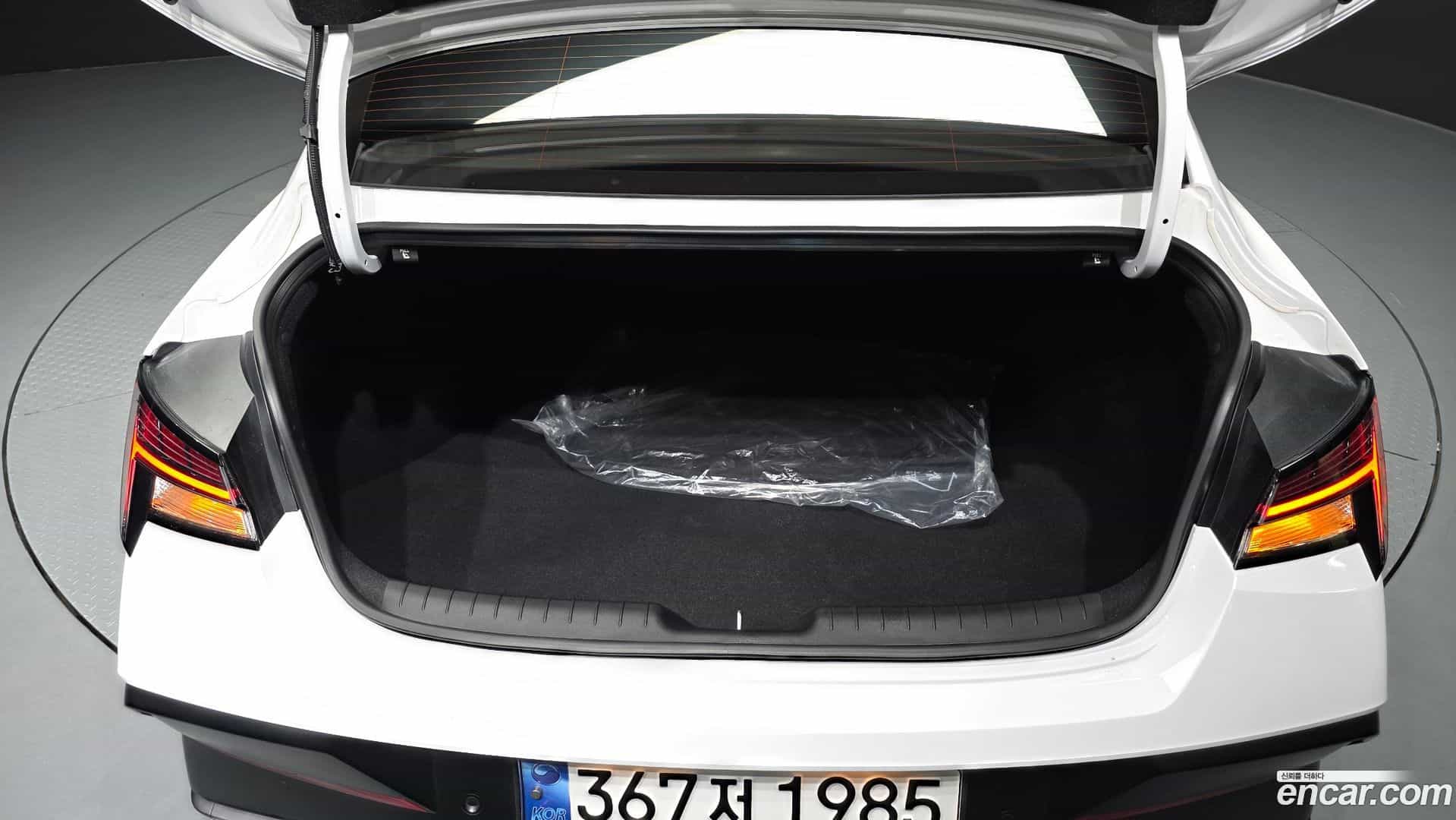 AVANTE Hyundai 2023.5-OPTION-024