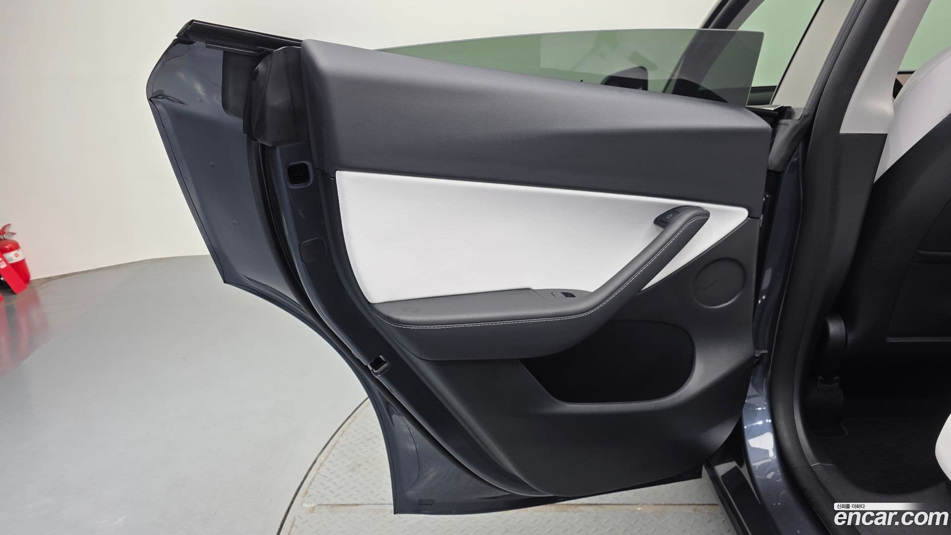 Main__Slider__Photo:Model Y Tesla 2022.7-24