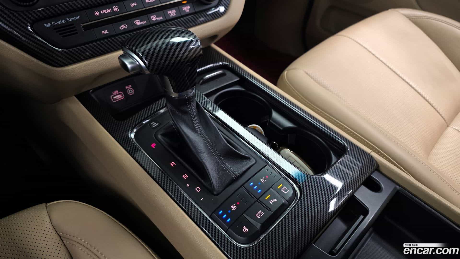 Canival Kia 2017.5-INNER-009