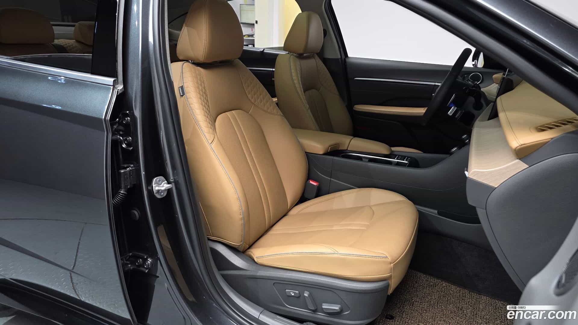 Sonata Hyundai 2023.10-INNER-036