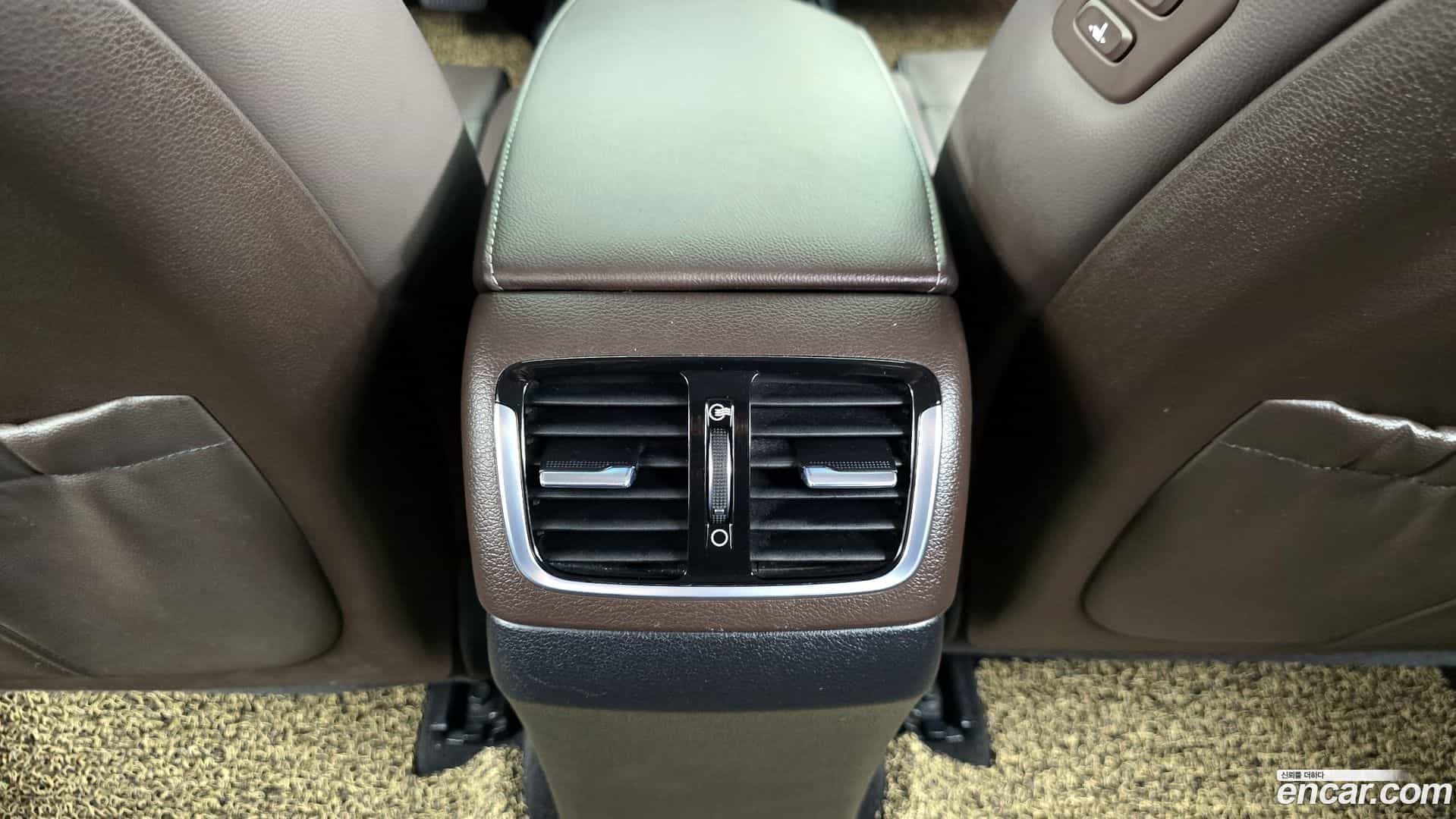 Grandeur Hyundai 2017.3-OPTION-023