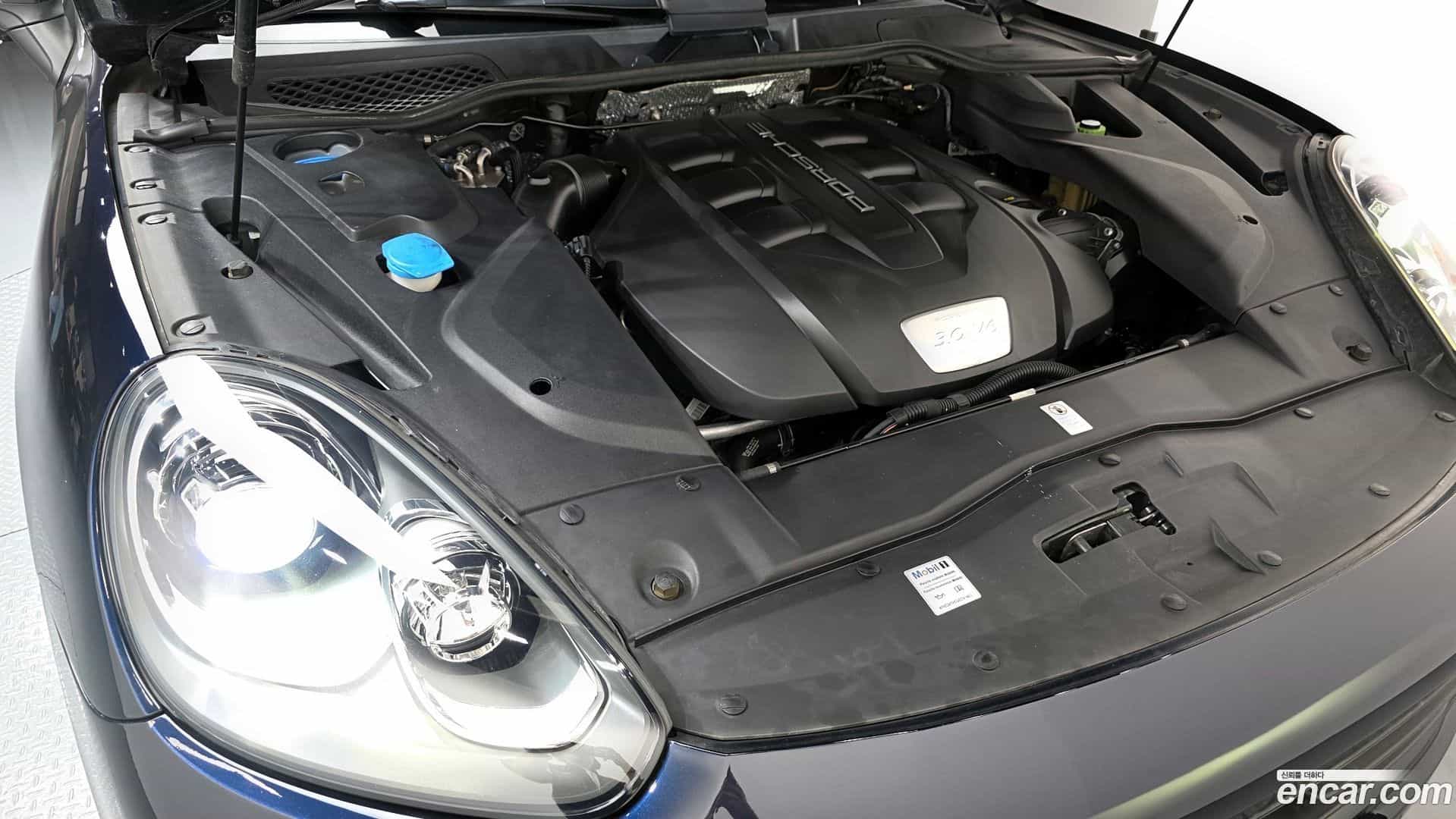 Cayenne Porsche 2016.10-OUTER-006