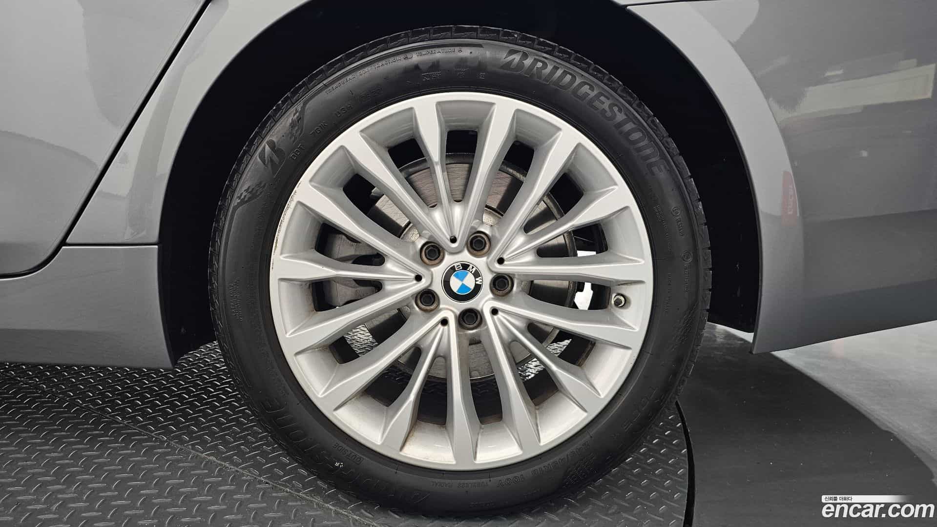 5-Series BMW 2022.11-OUTER-031