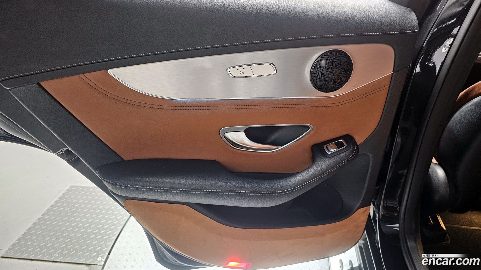 Main__Slider__Photo:GLC-Class Mercedes-Benz 2017.4-24