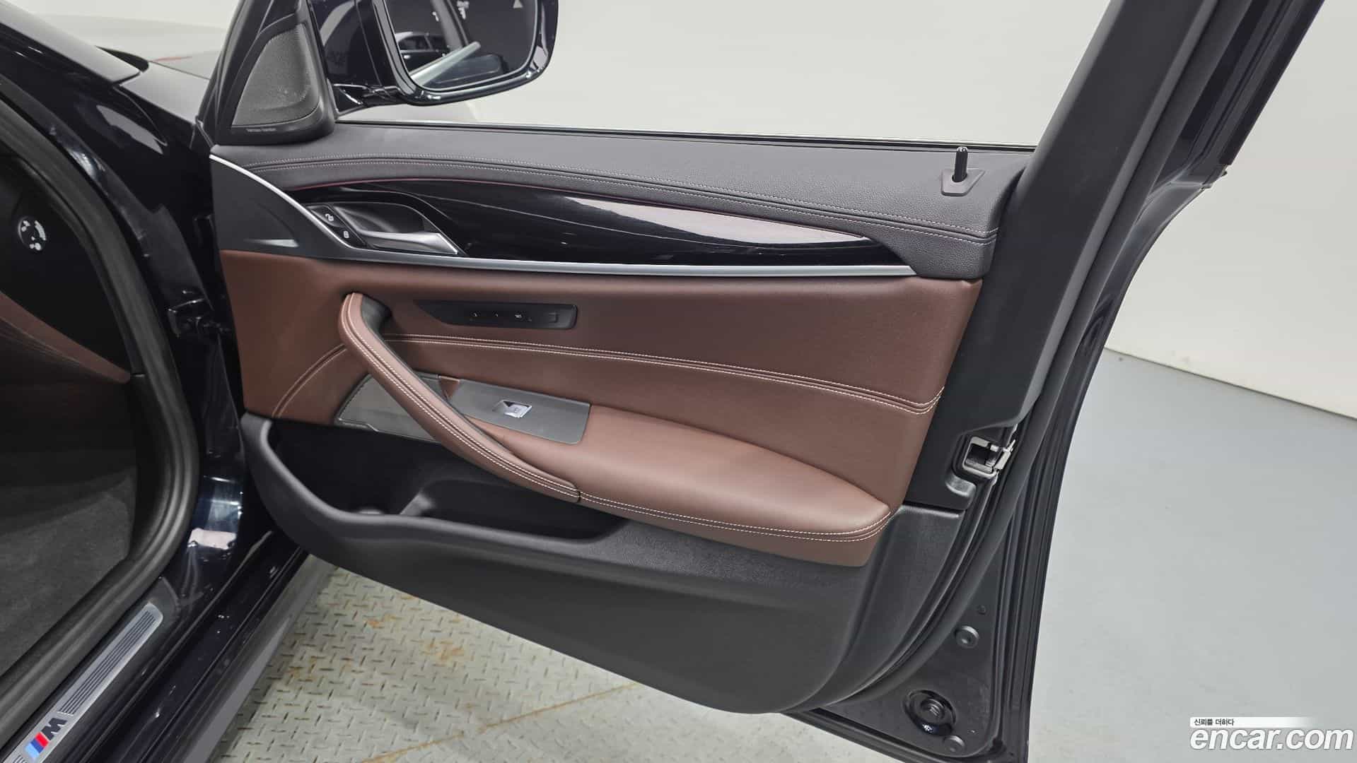 5-Series BMW 2022.9-INNER-034
