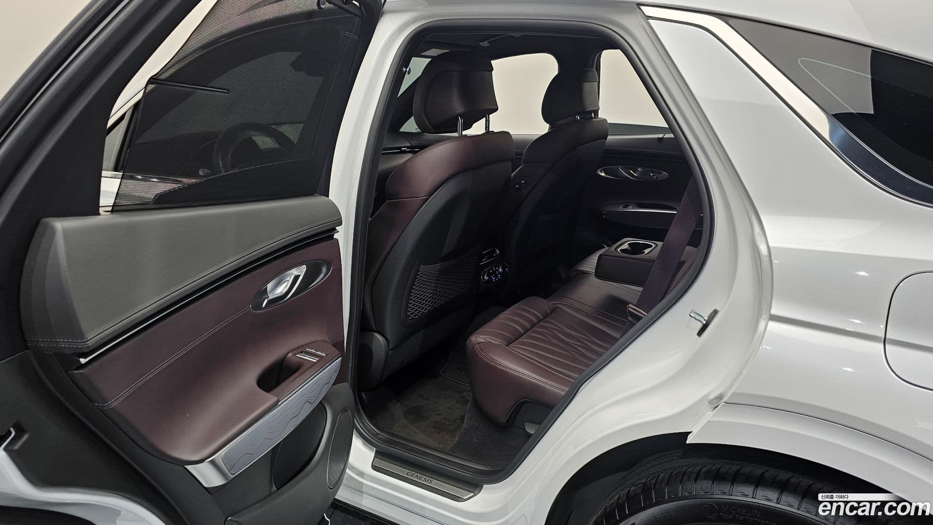 Main__Slider__Photo:GV70 Genesis 2024.0-10