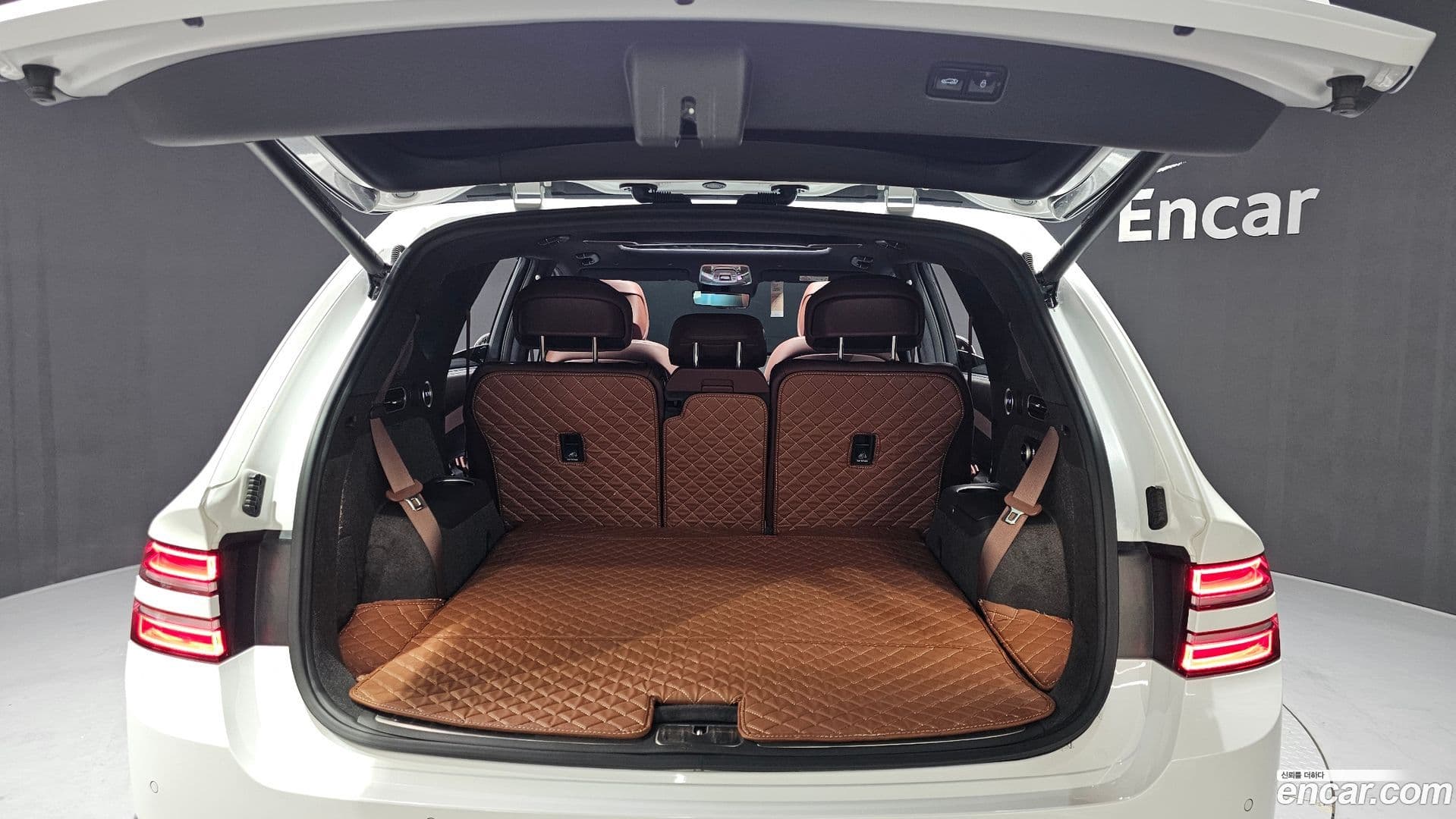 Main__Slider__Photo:GV80 Genesis 2024.2-15