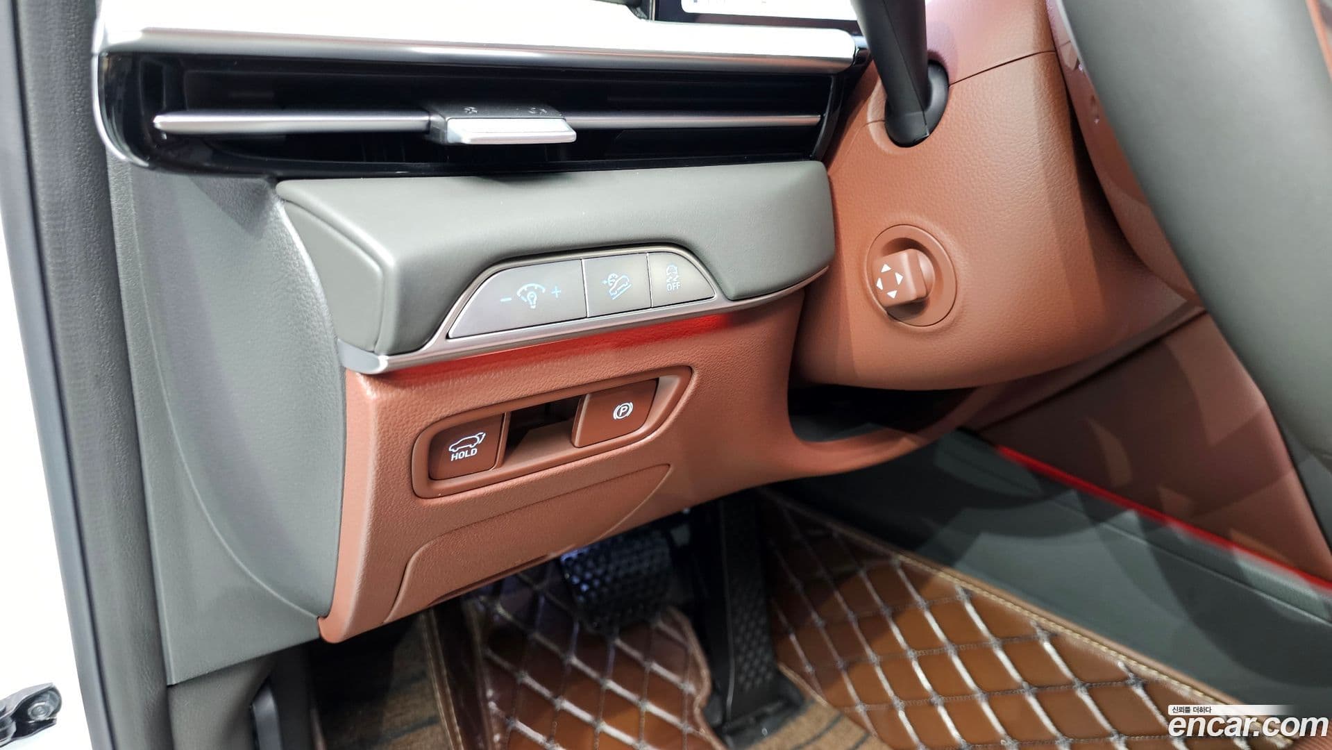 Main__Slider__Photo:GV80 Genesis 2024.2-30