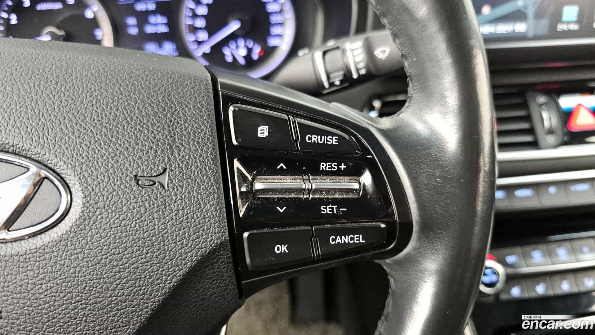 Grandeur Hyundai 2018.8-OPTION-041