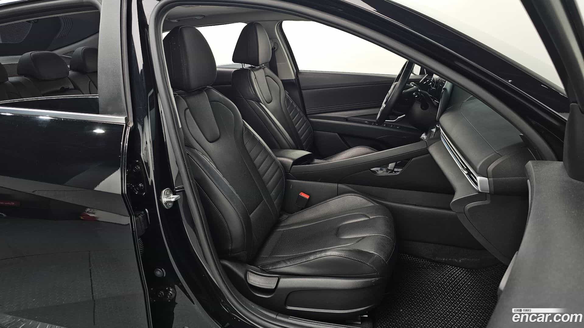 AVANTE Hyundai 2021.8-OPTION-015