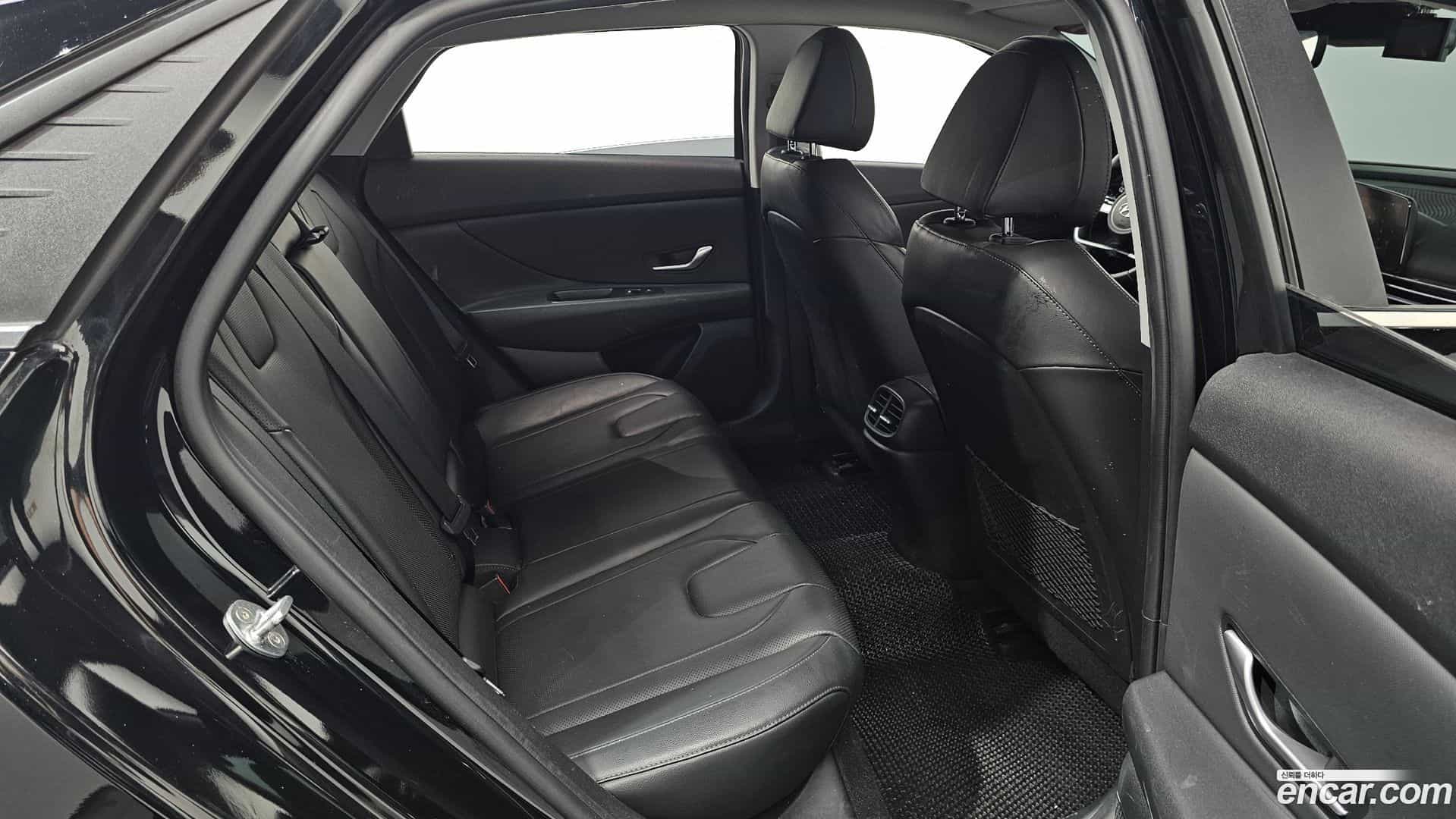 AVANTE Hyundai 2021.8-OPTION-016