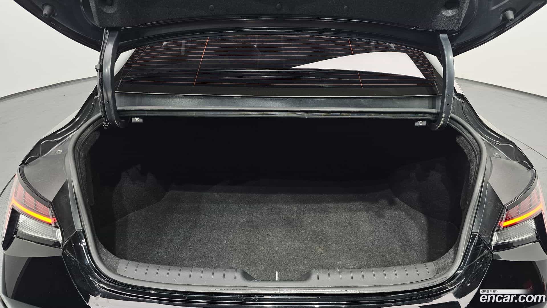 AVANTE Hyundai 2021.8-OPTION-024