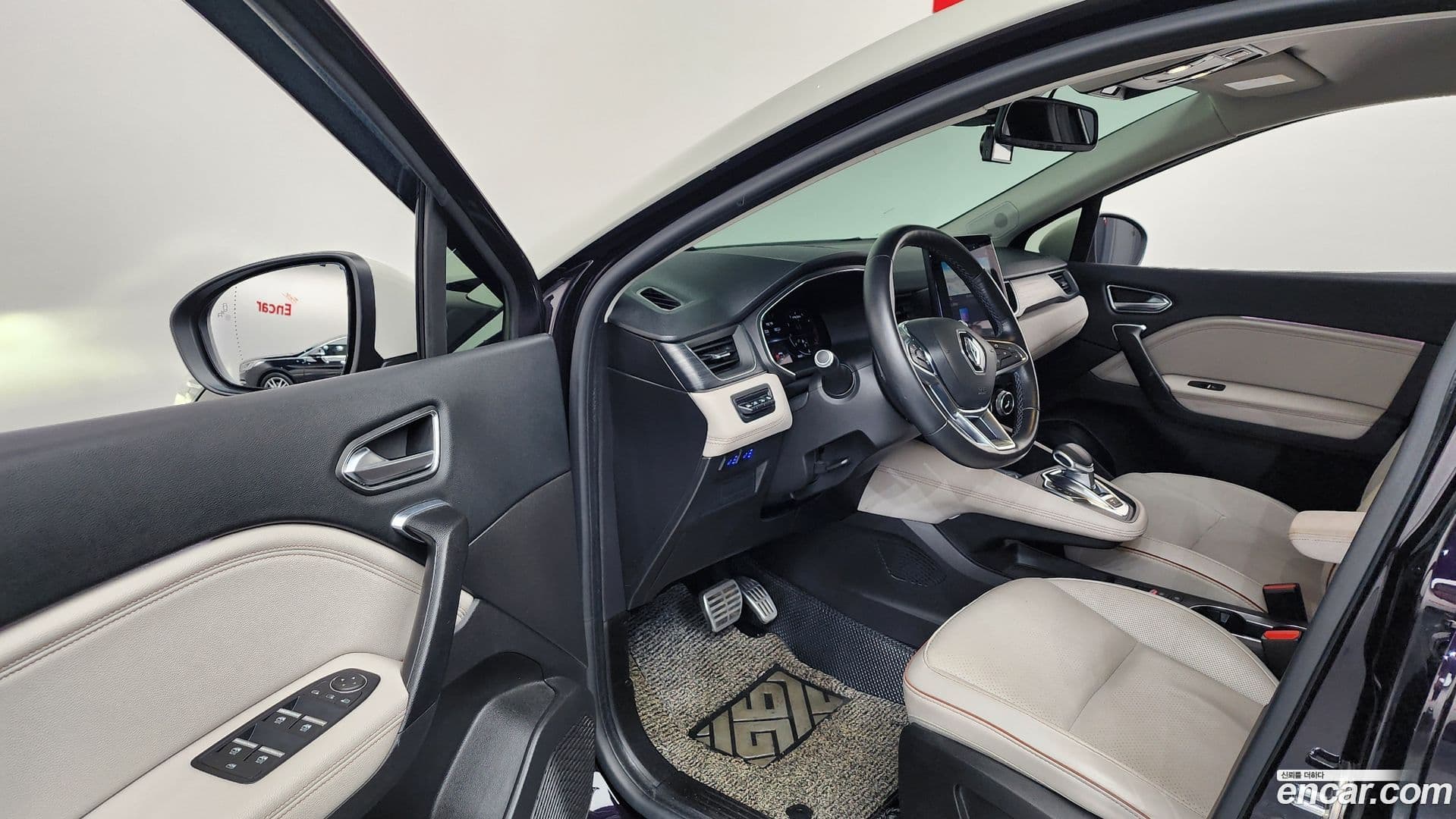 Main__Slider__Photo:Captur Renault Korea 2020.10-9