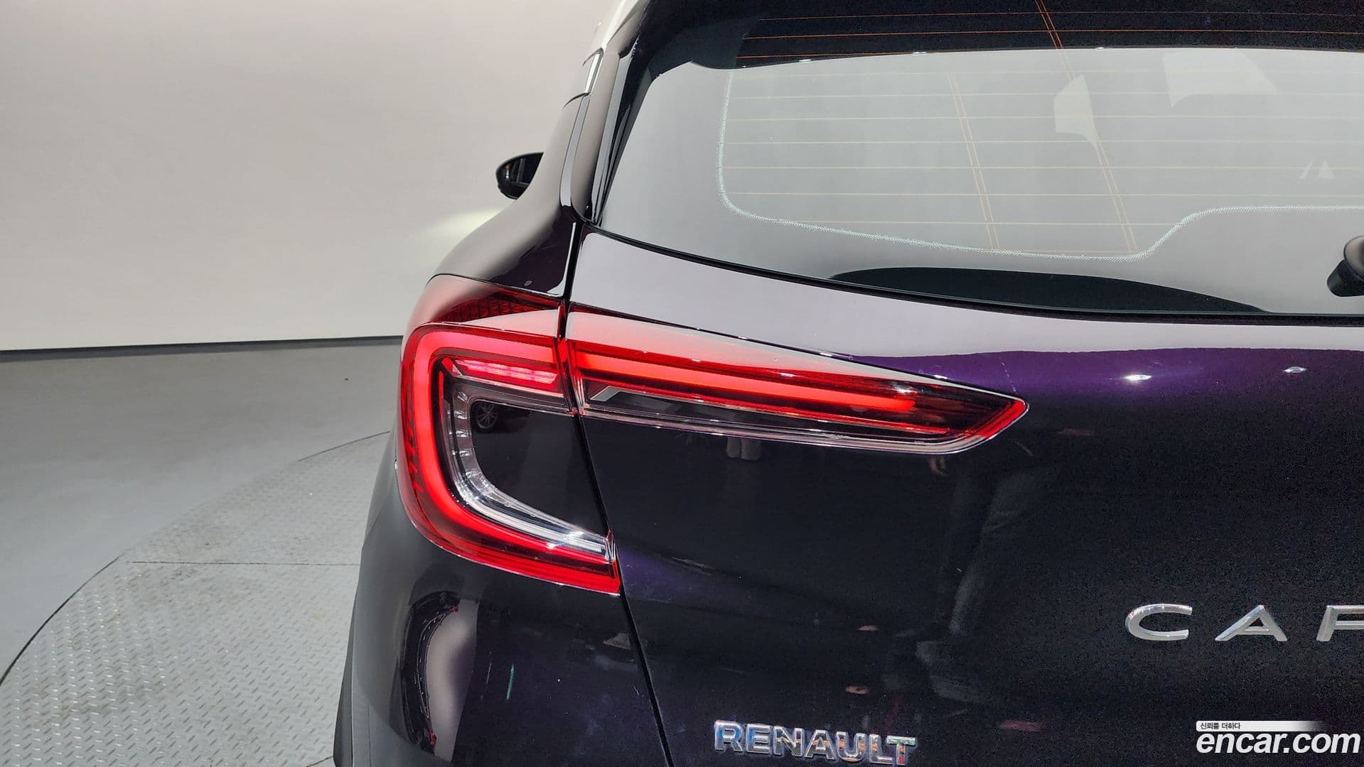Main__Slider__Photo:Captur Renault Korea 2020.10-22