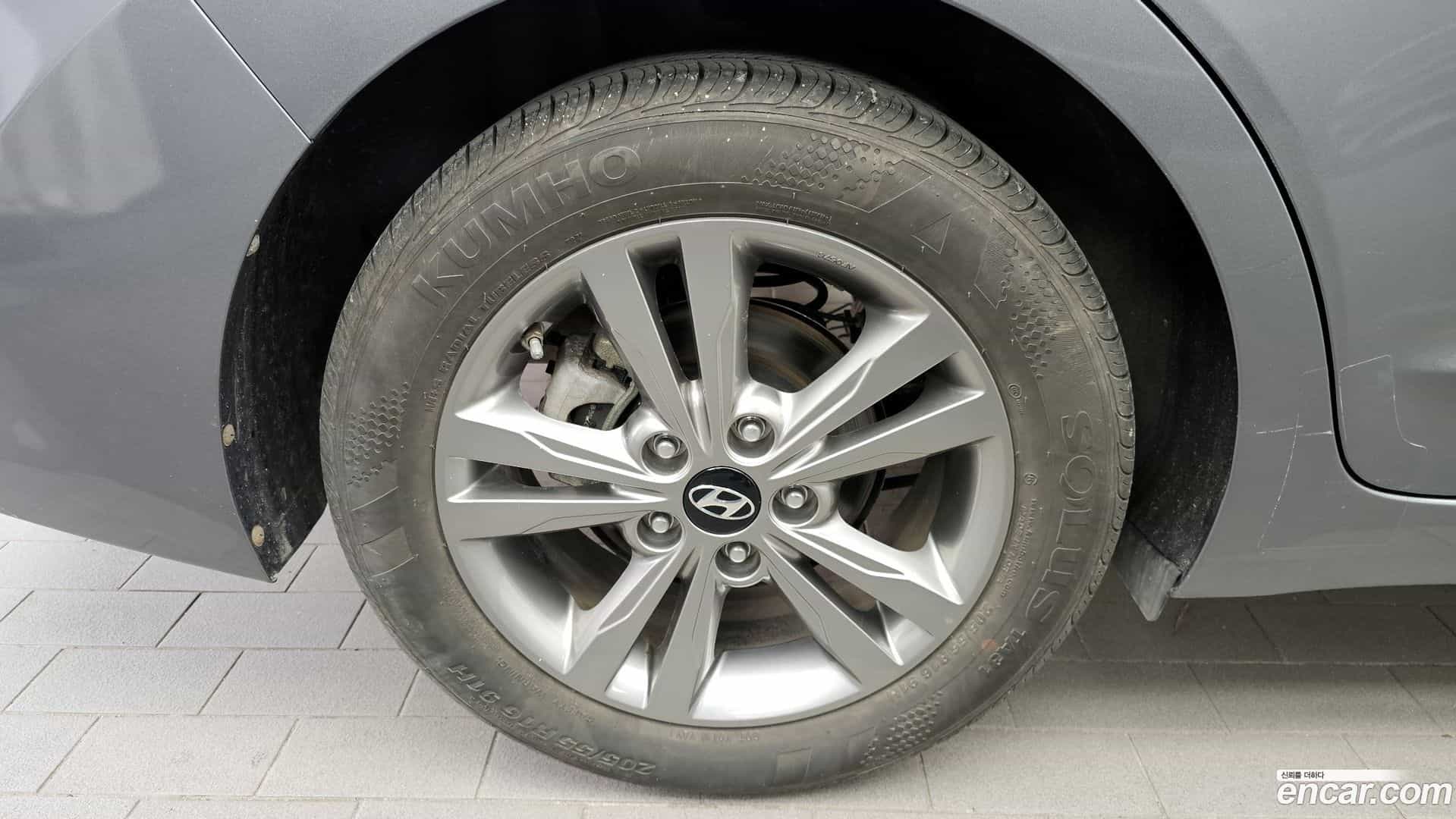 AVANTE Hyundai 2018.1-OUTER-005