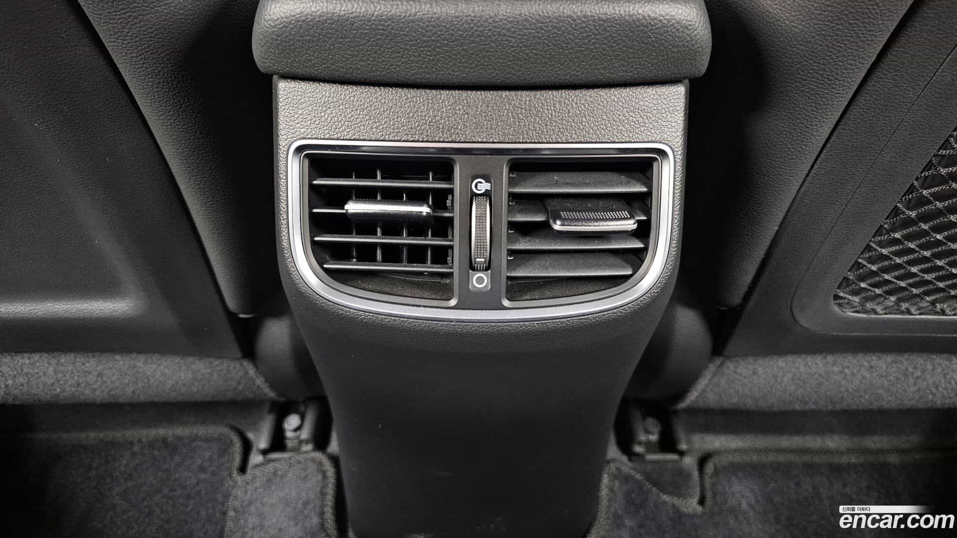 AVANTE Hyundai 2018.1-OPTION-044