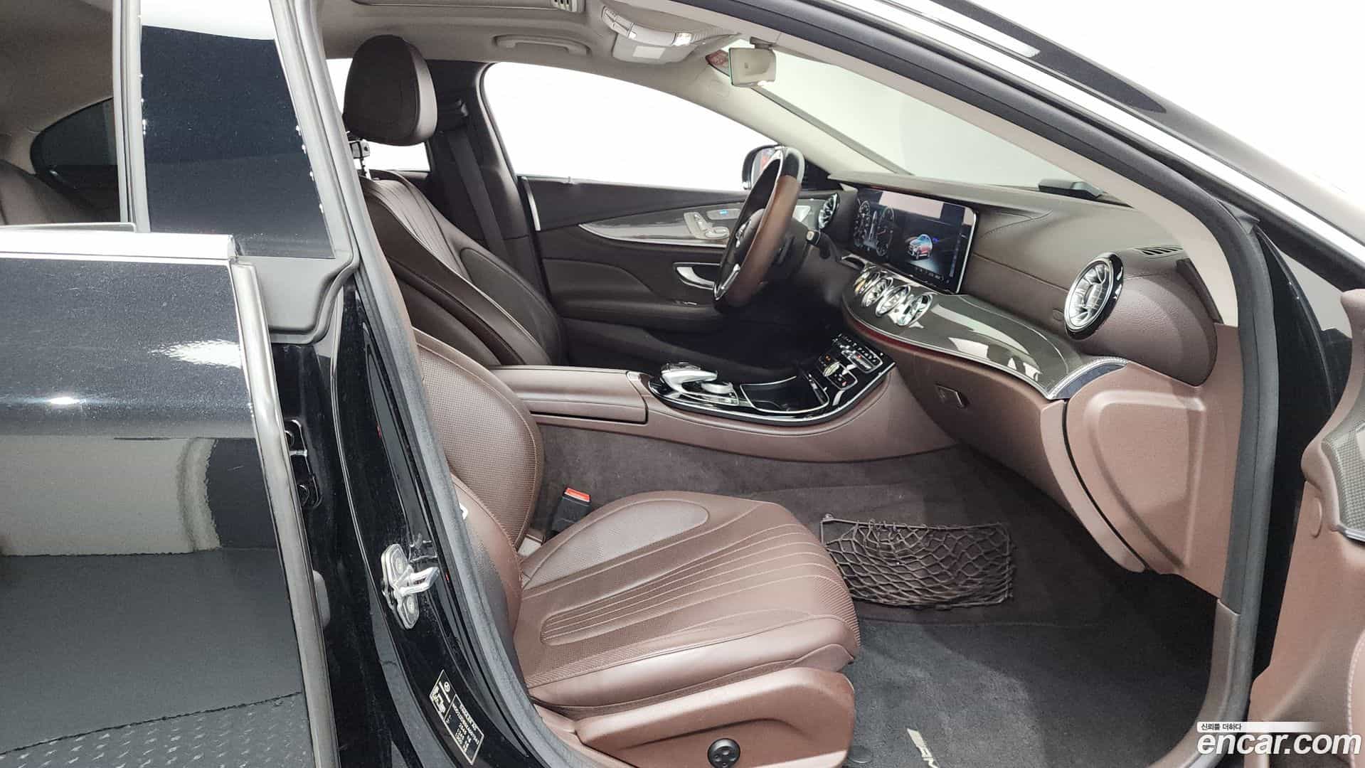 CLS-Class Mercedes-Benz 2018.11-OPTION-015