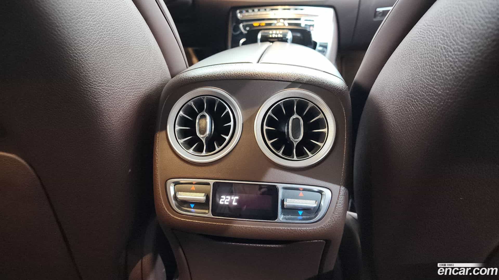 CLS-Class Mercedes-Benz 2018.11-OPTION-044