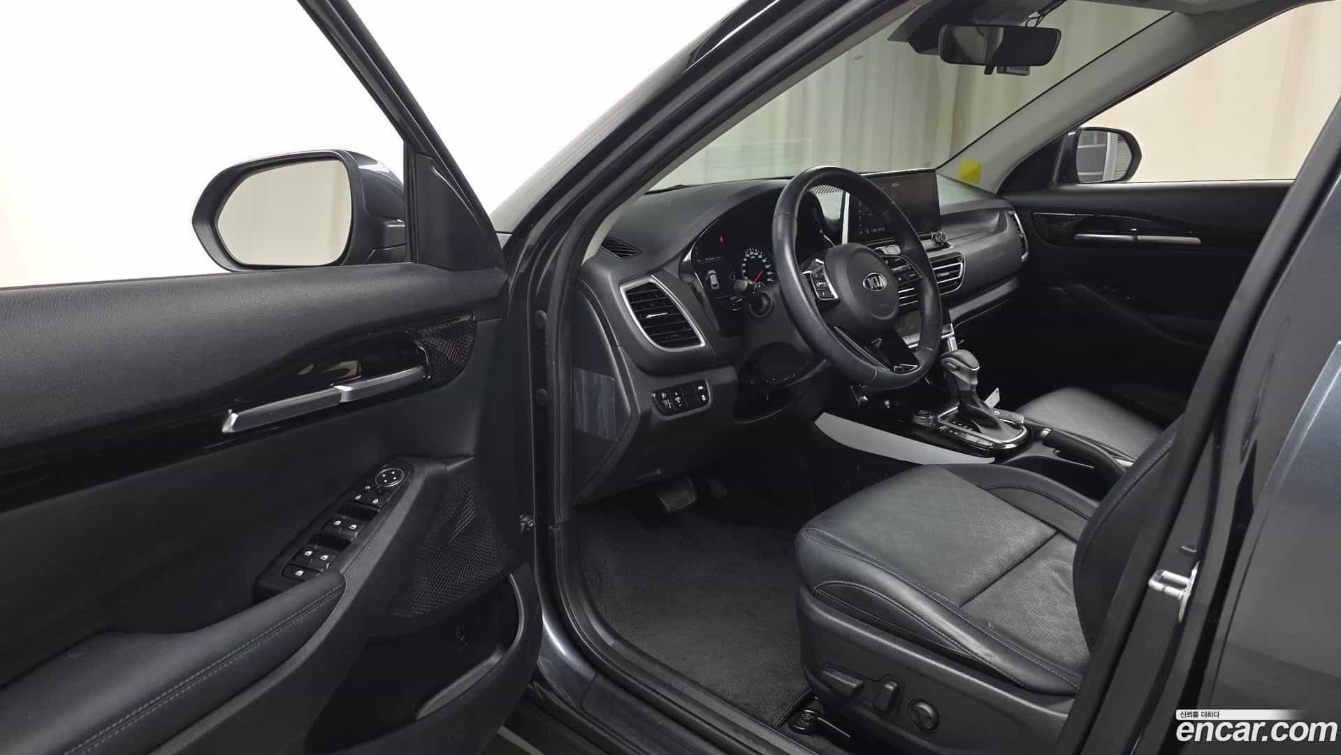 Seltos Kia 2021.6-INNER-010