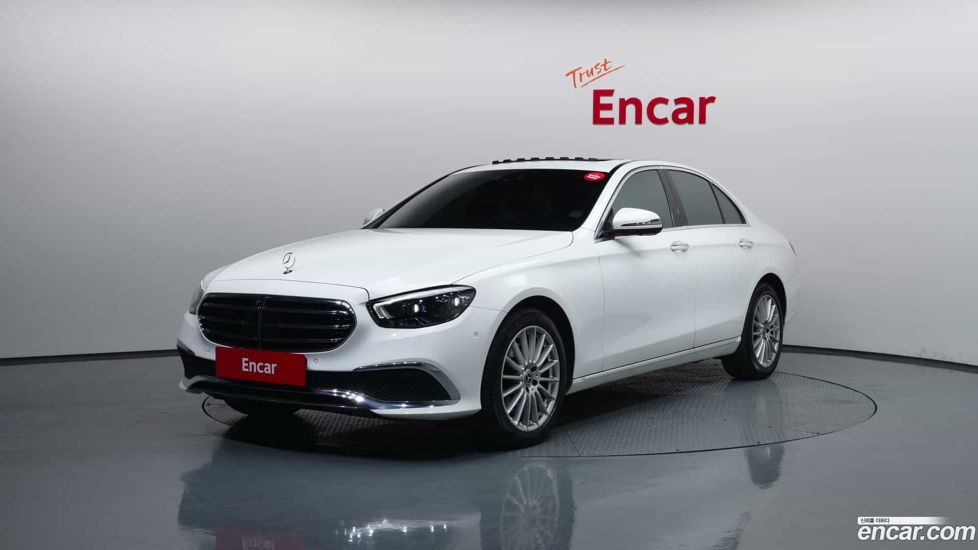 E-Class Mercedes-Benz 2022.4-OUTER-001