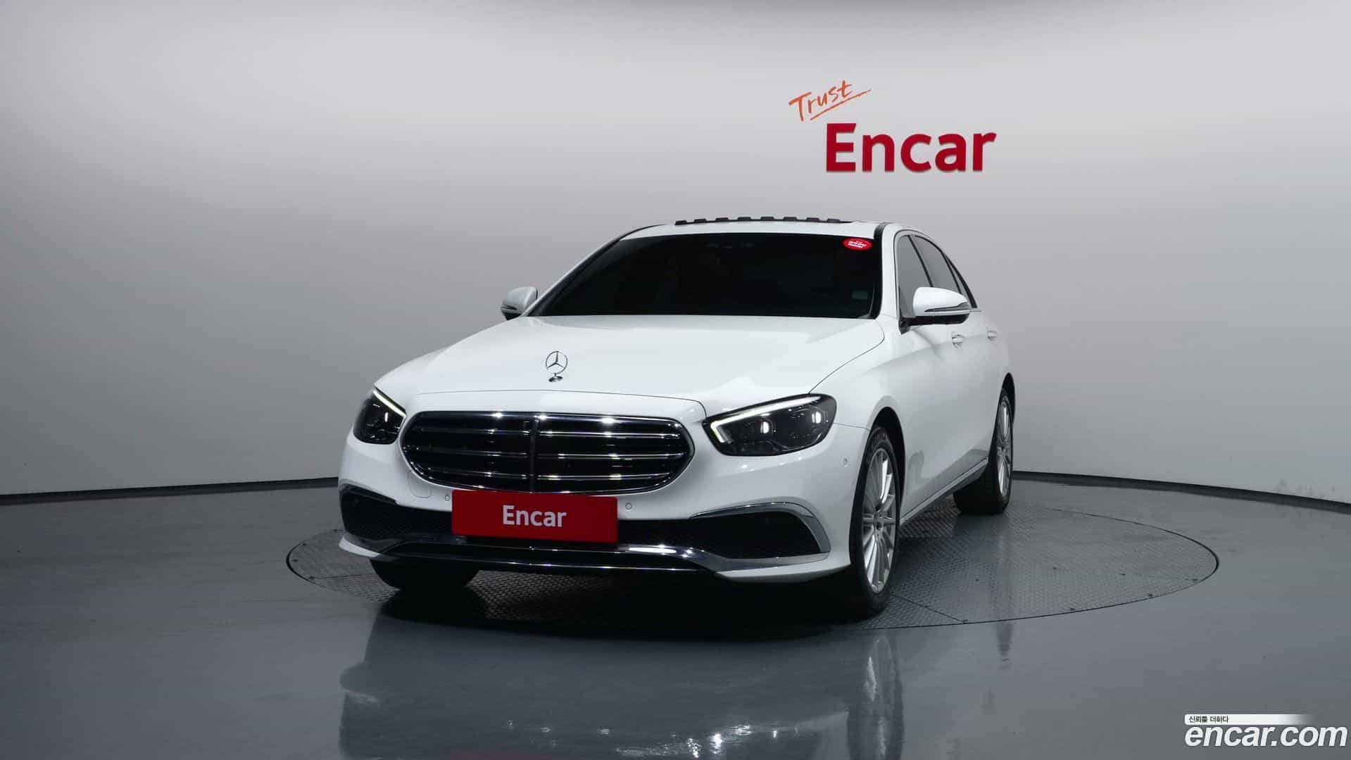 E-Class Mercedes-Benz 2022.4-OUTER-003