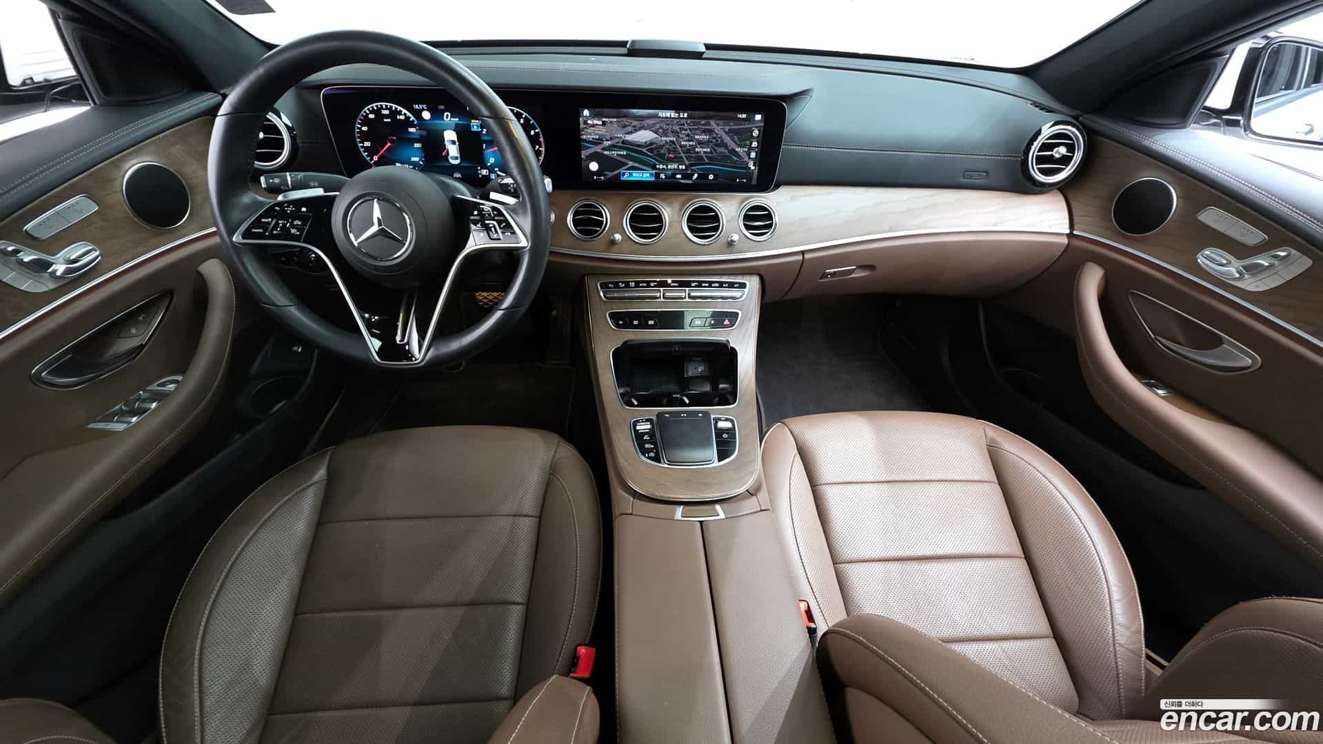 E-Class Mercedes-Benz 2022.4-INNER-007