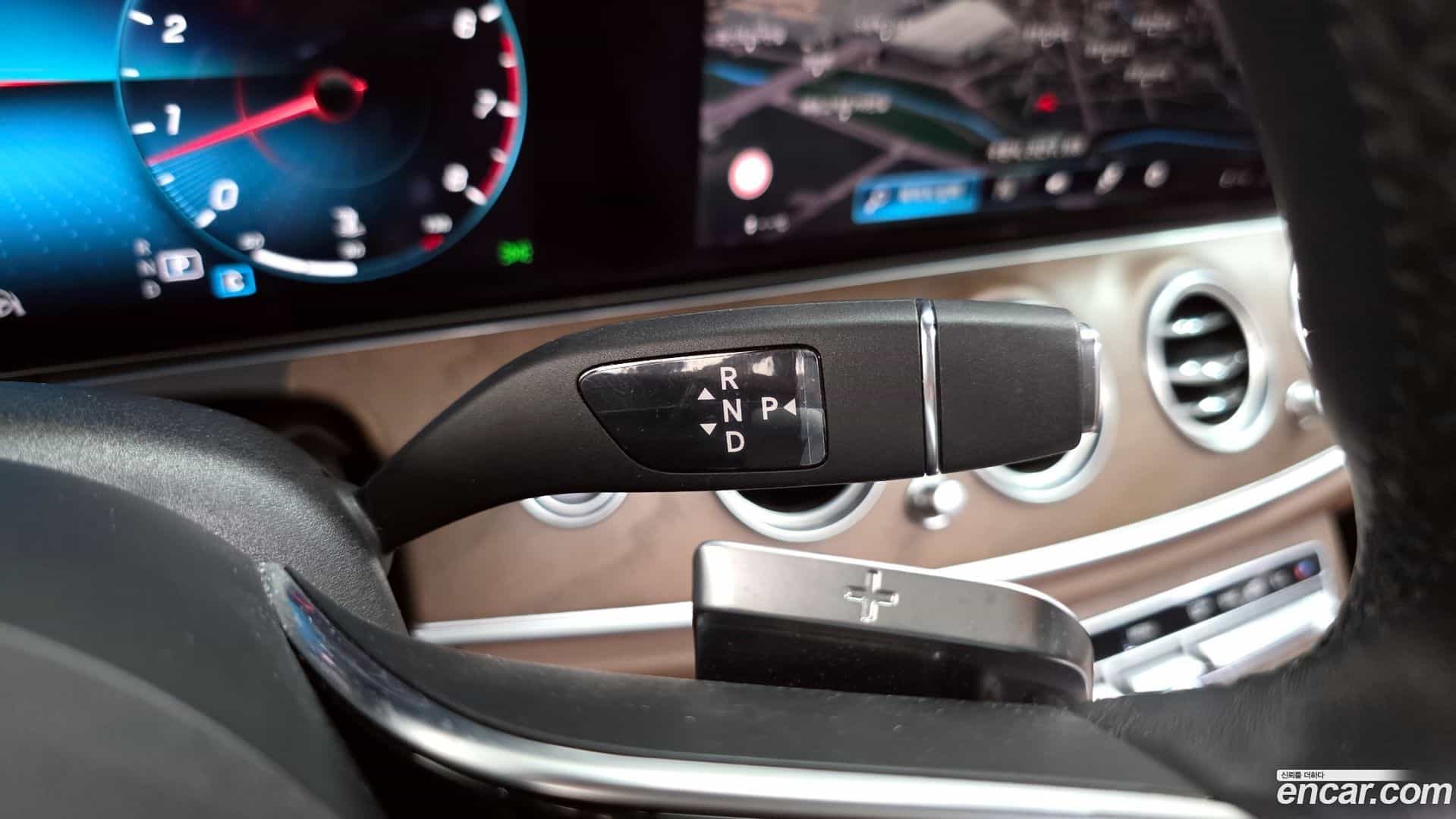 E-Class Mercedes-Benz 2022.4-INNER-009
