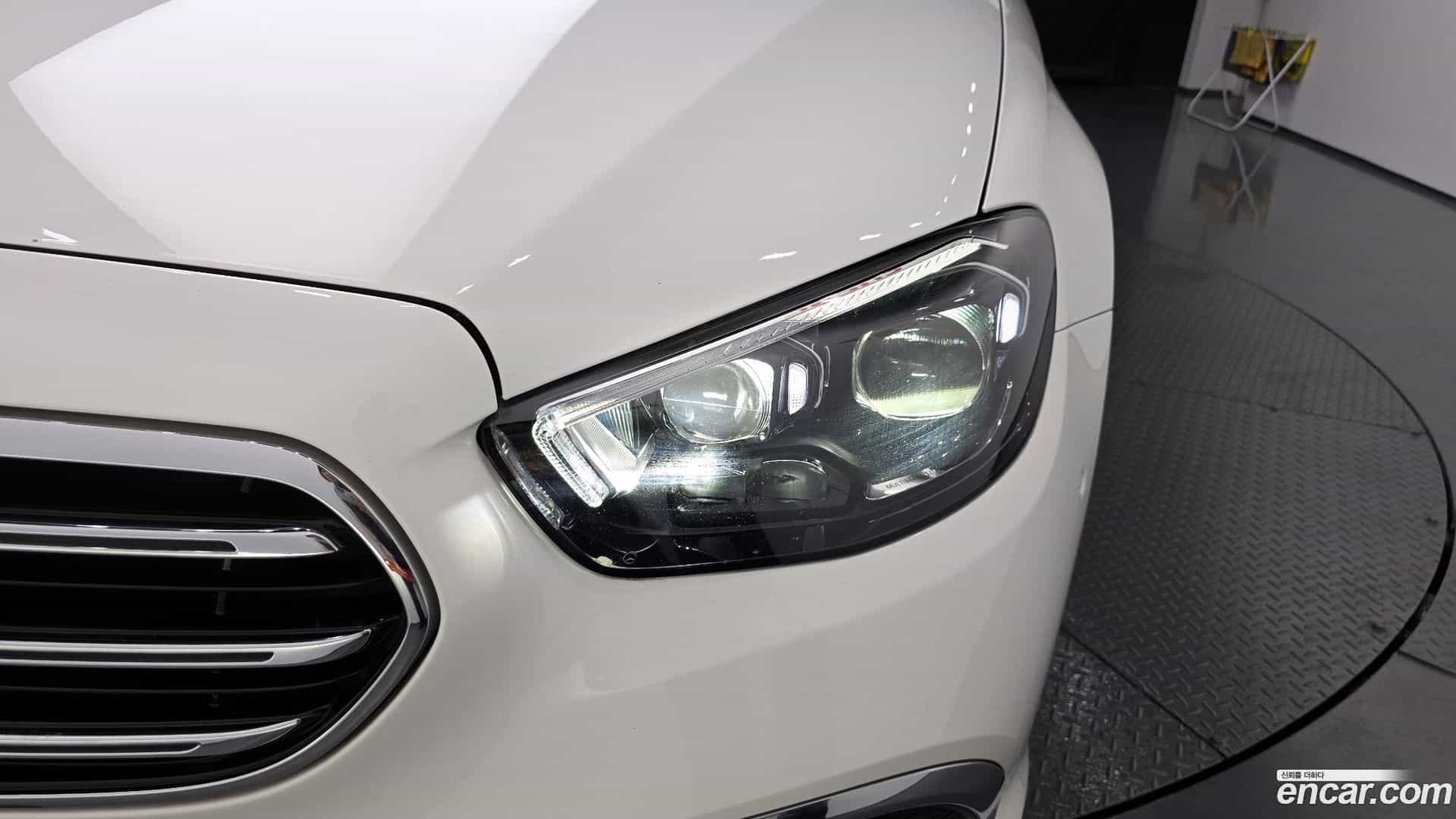 E-Class Mercedes-Benz 2022.4-OUTER-032