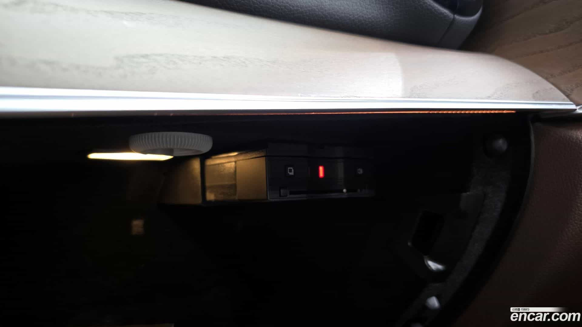 E-Class Mercedes-Benz 2022.4-OPTION-041