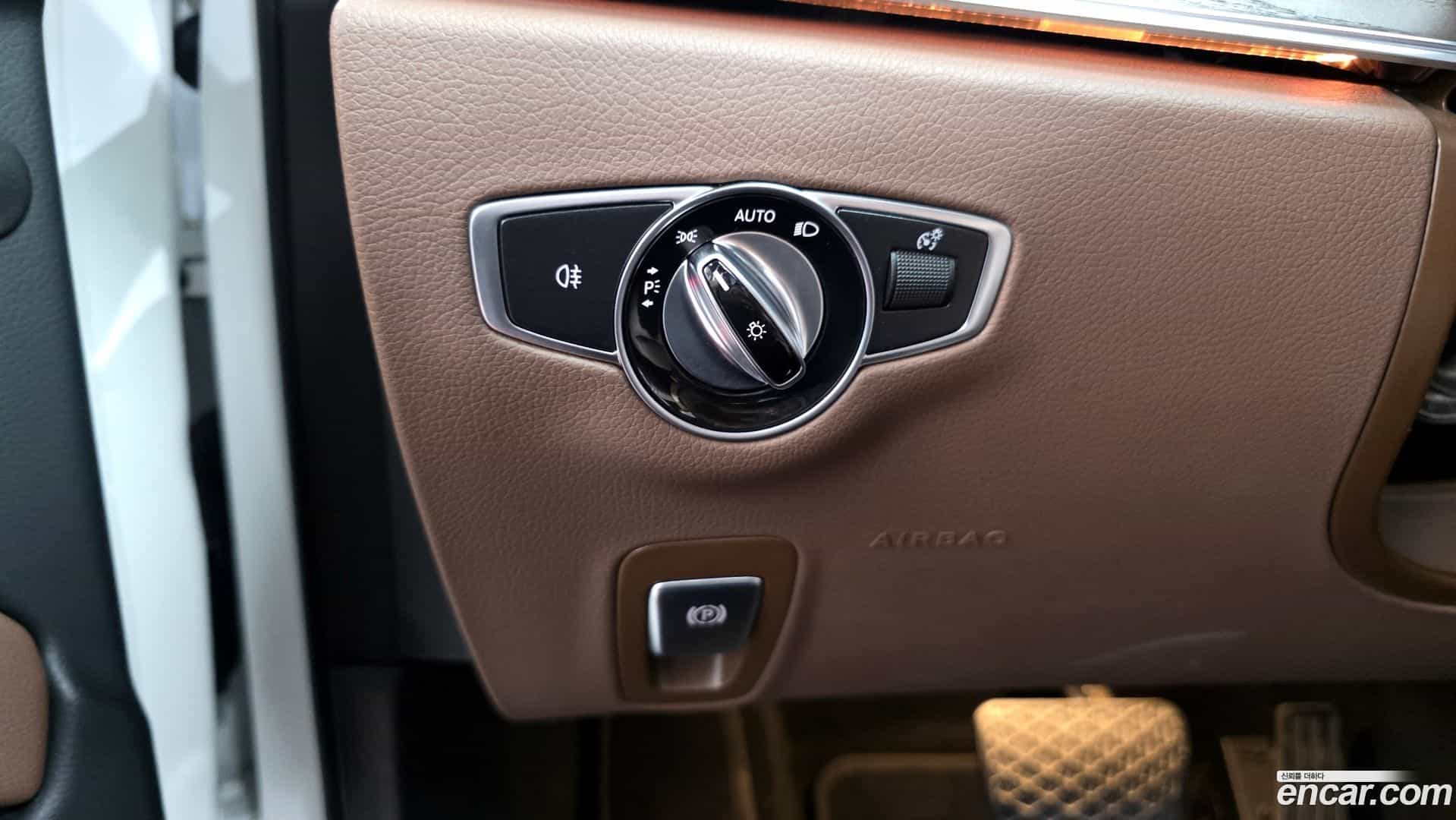 E-Class Mercedes-Benz 2022.4-OPTION-042