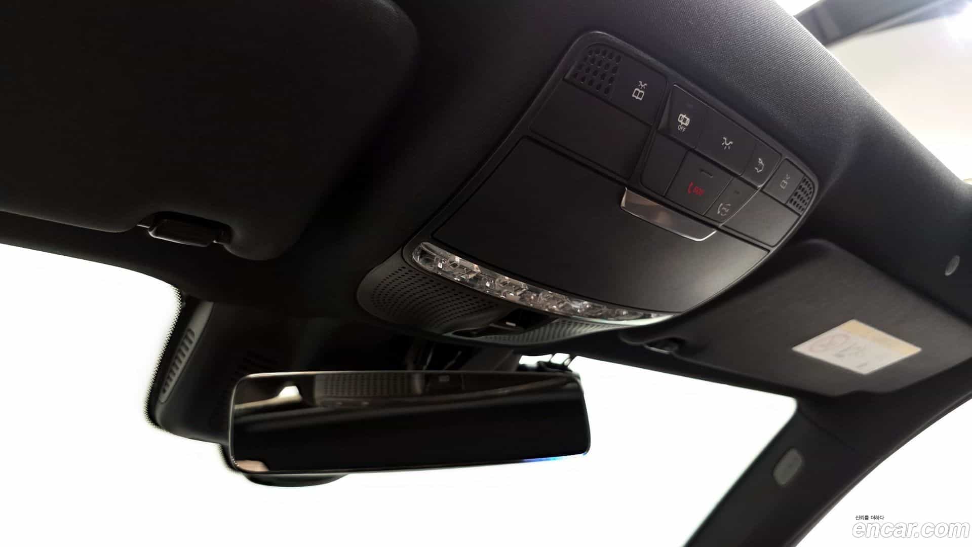 E-Class Mercedes-Benz 2022.4-OPTION-044