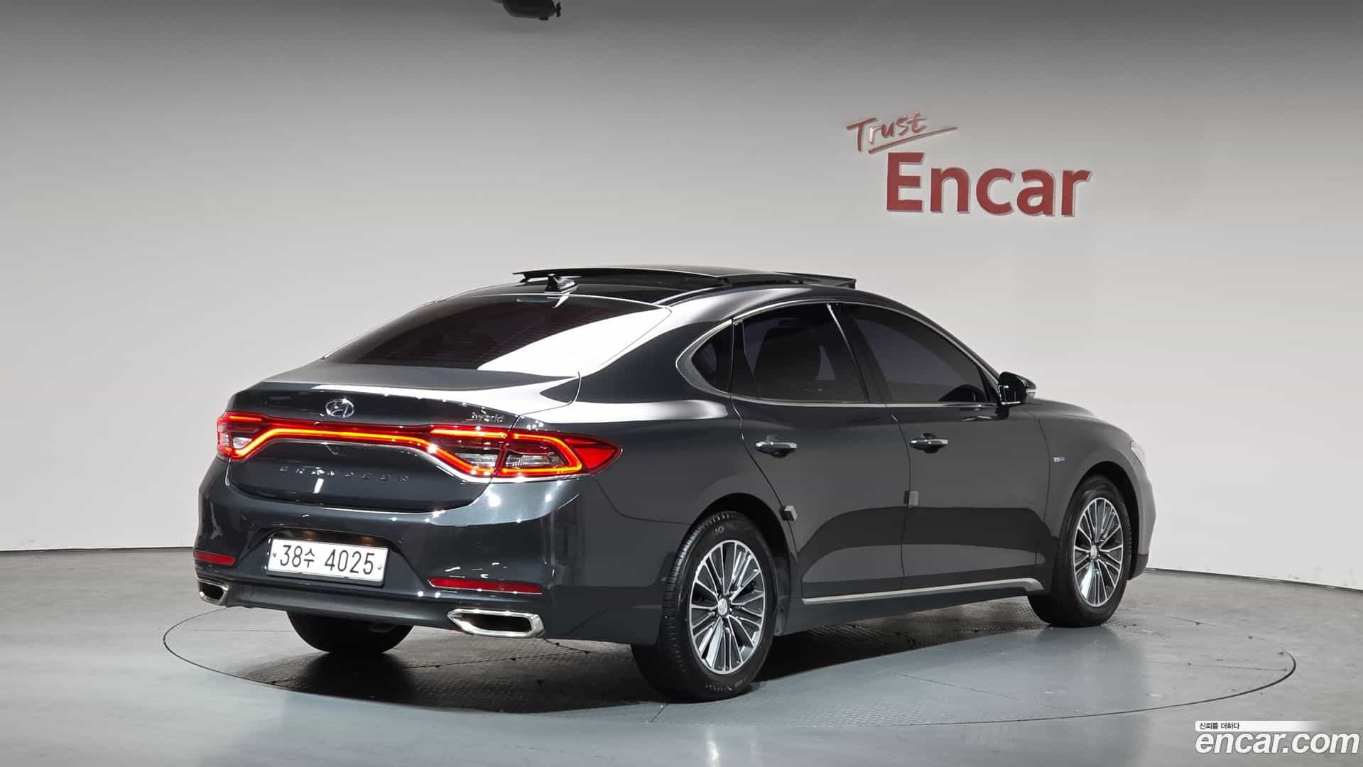 Grandeur Hyundai 2017.3-OUTER-002