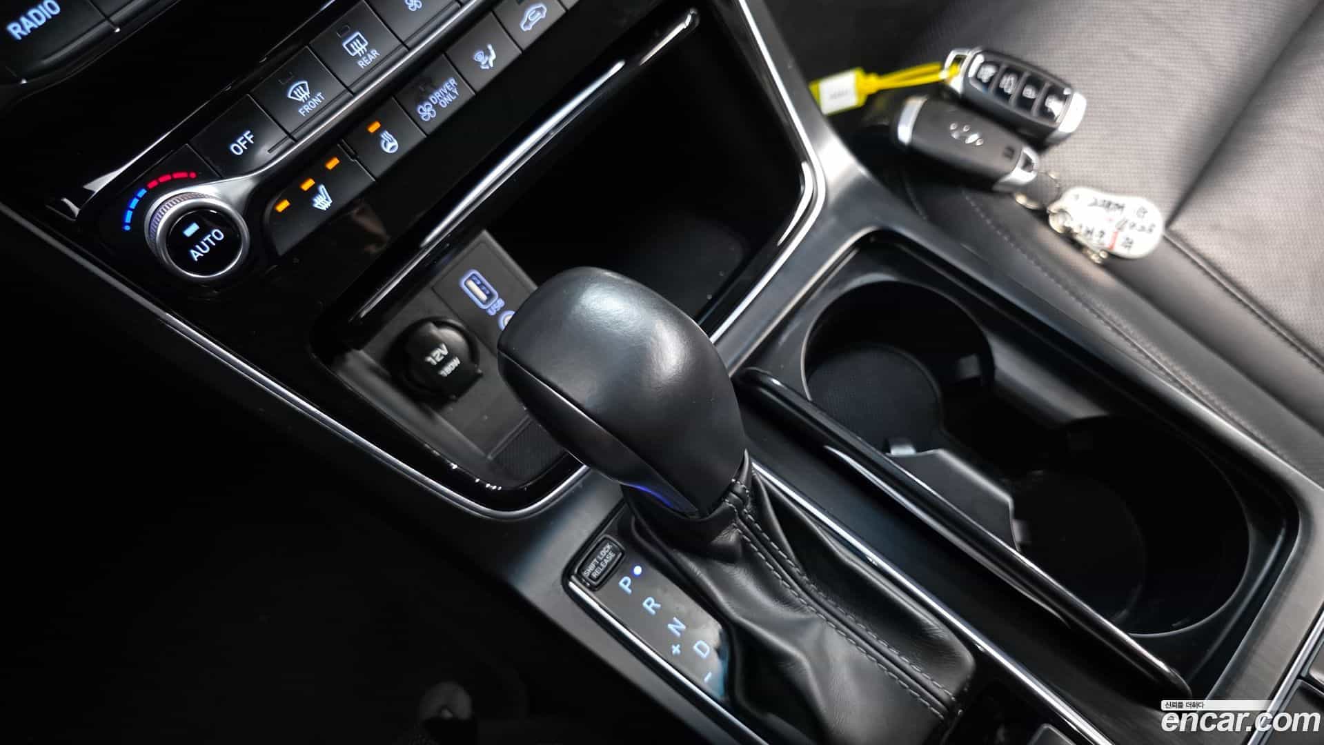 Grandeur Hyundai 2017.3-INNER-009