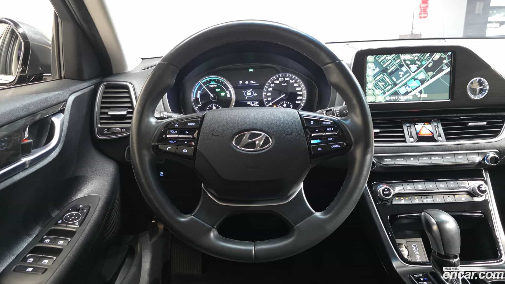Grandeur Hyundai 2017.3-OPTION-016