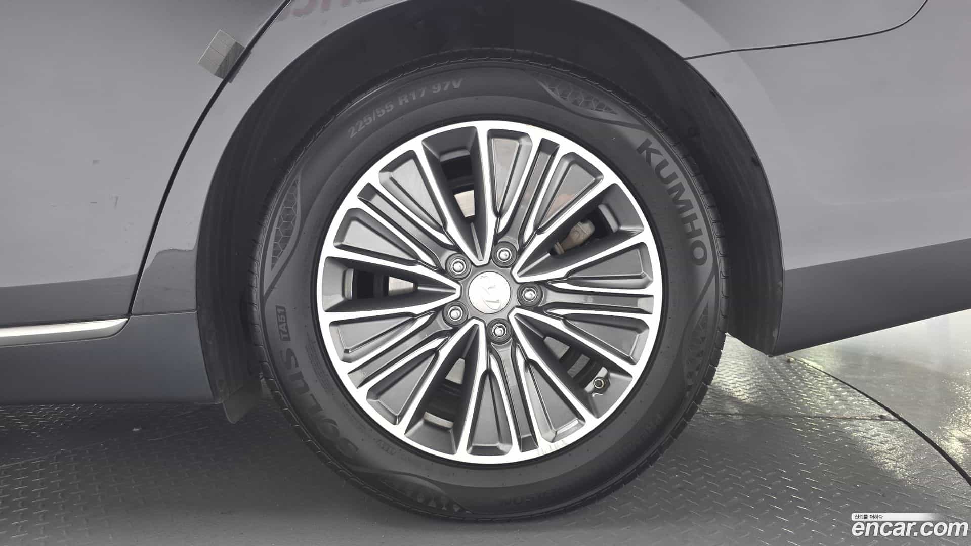 Grandeur Hyundai 2017.3-OUTER-031