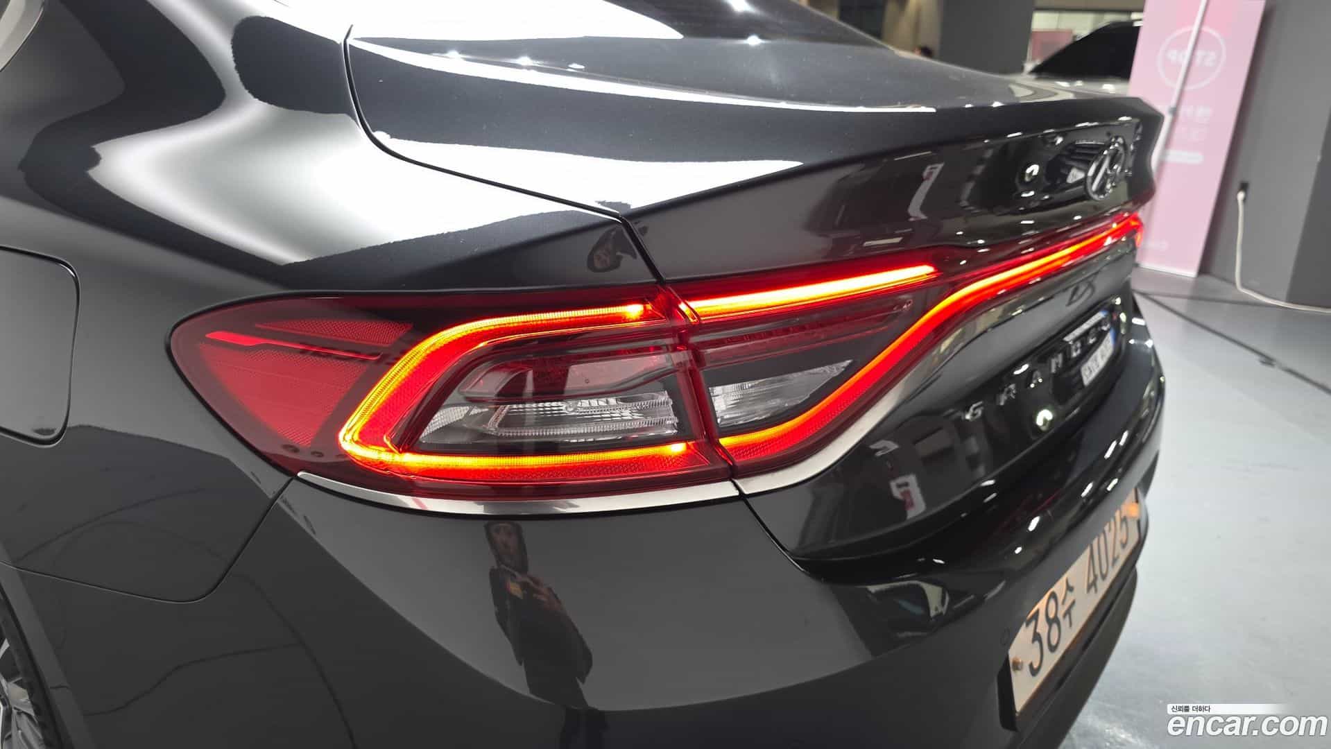 Grandeur Hyundai 2017.3-OUTER-033
