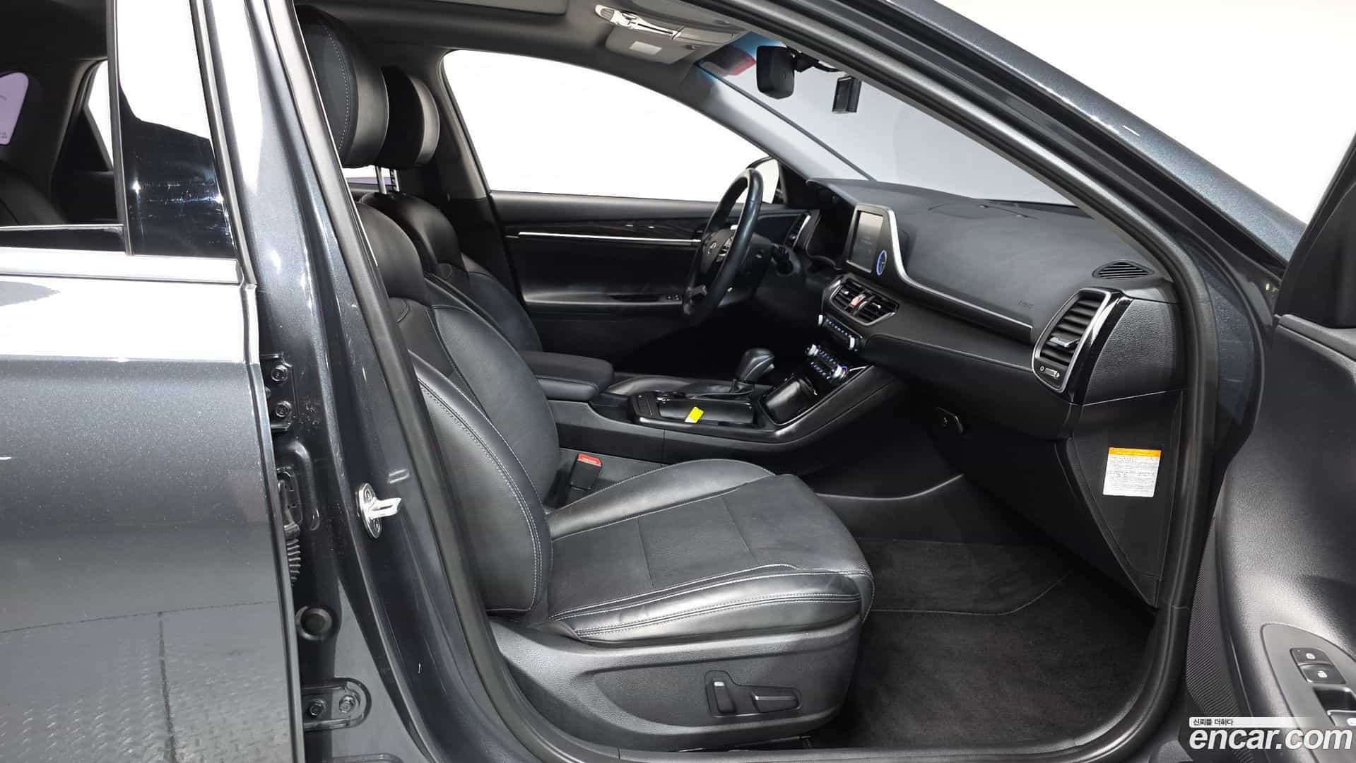 Grandeur Hyundai 2017.3-INNER-036
