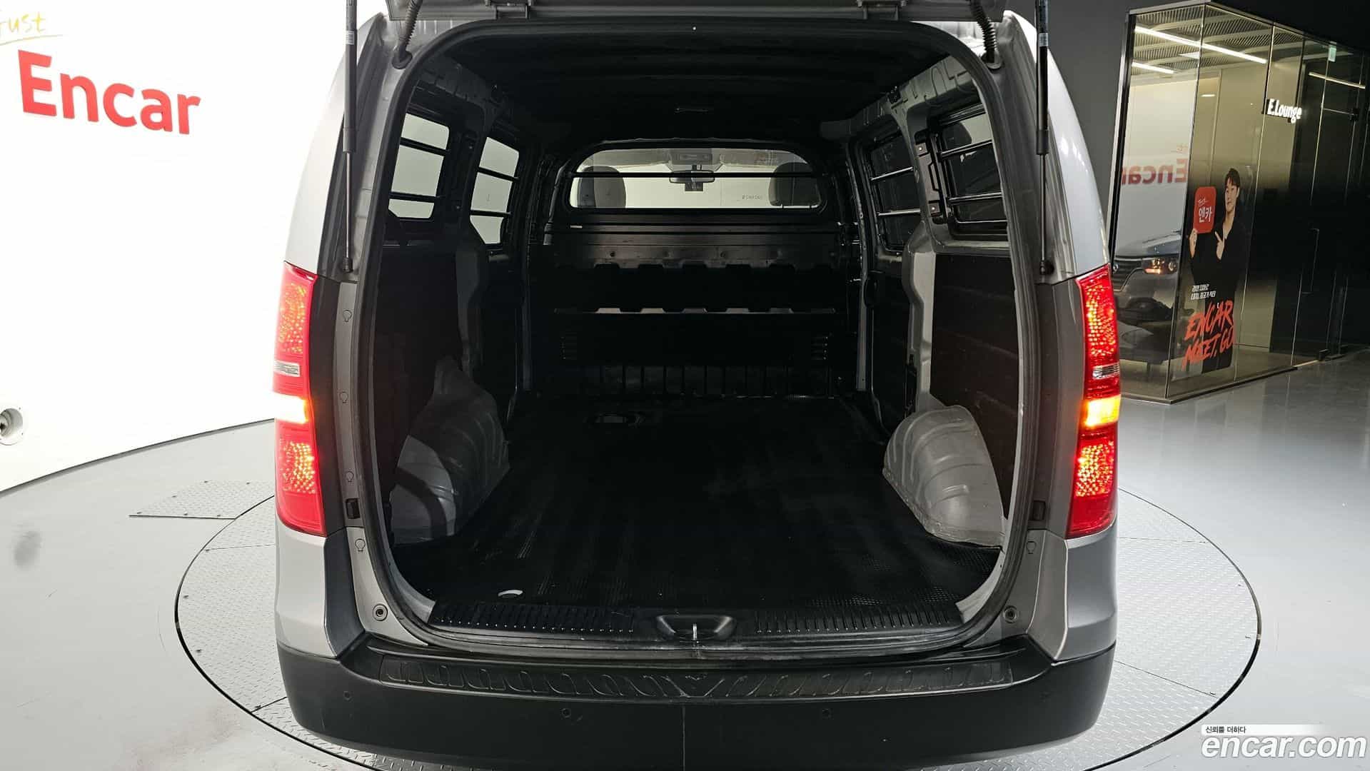 Starex Hyundai 2020.9-OPTION-024