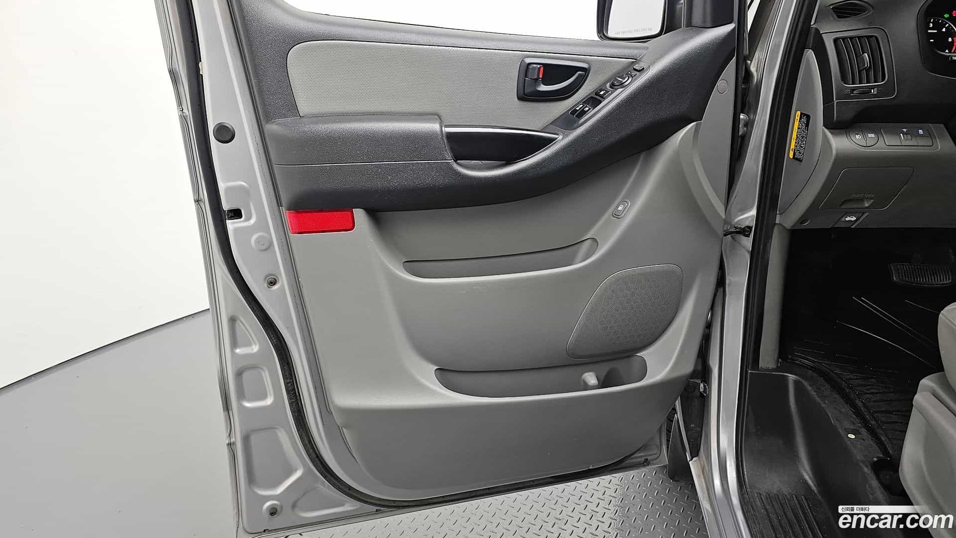 Starex Hyundai 2020.9-INNER-034