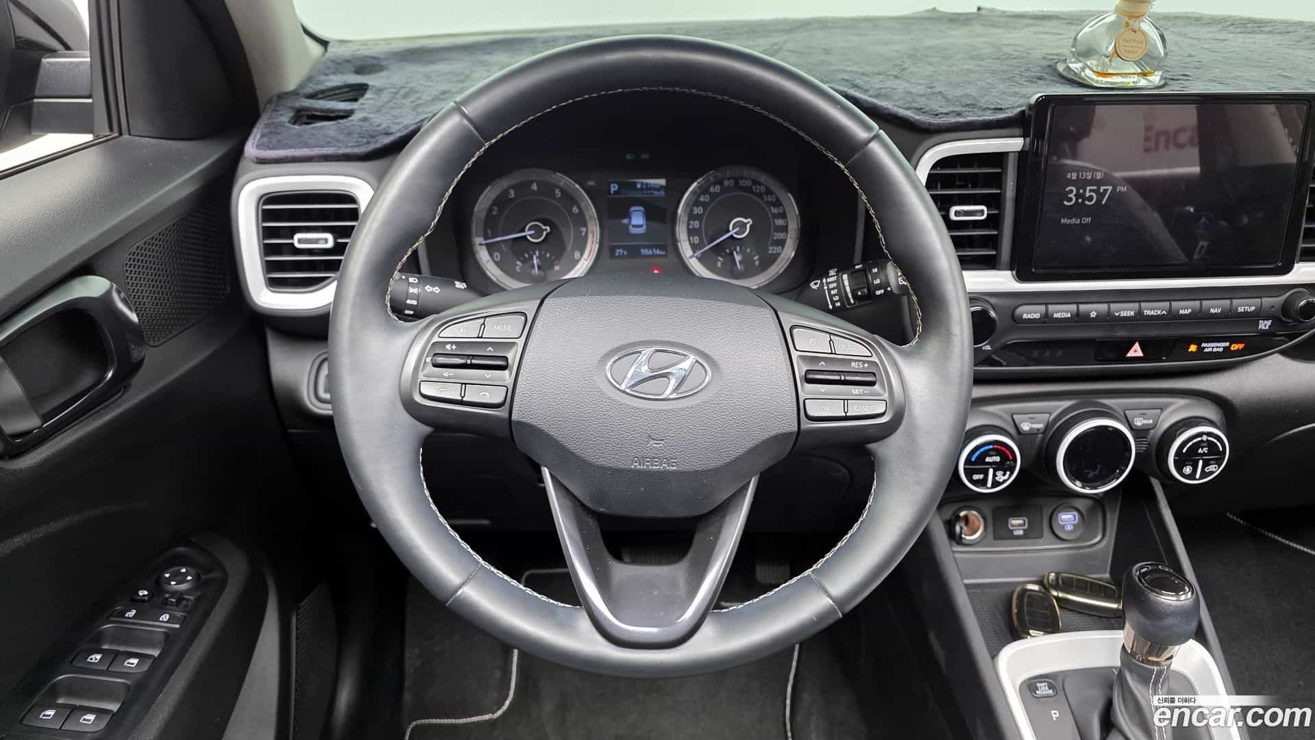 Venue Hyundai 2021.0-OPTION-017