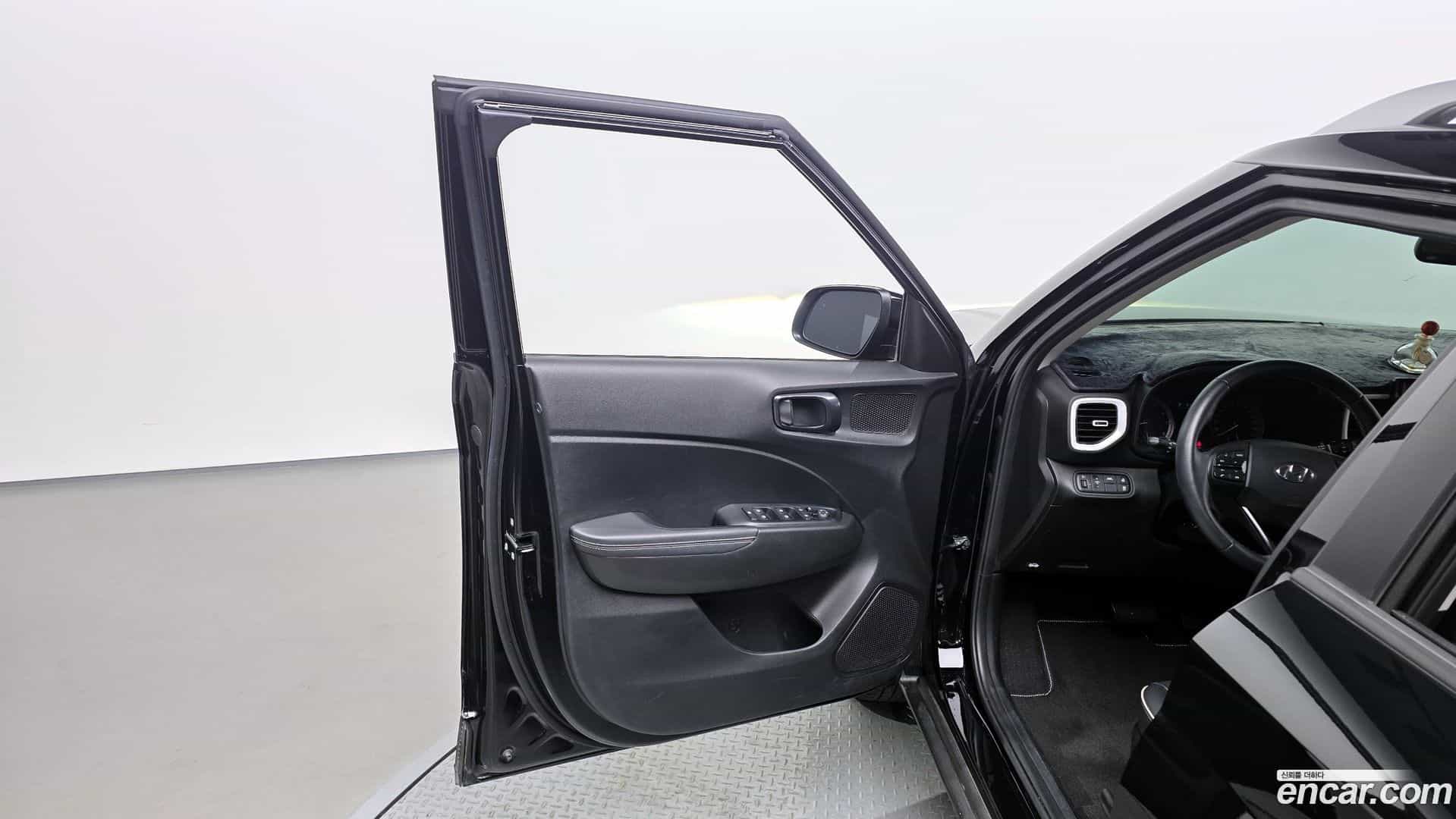 Venue Hyundai 2021.0-INNER-034