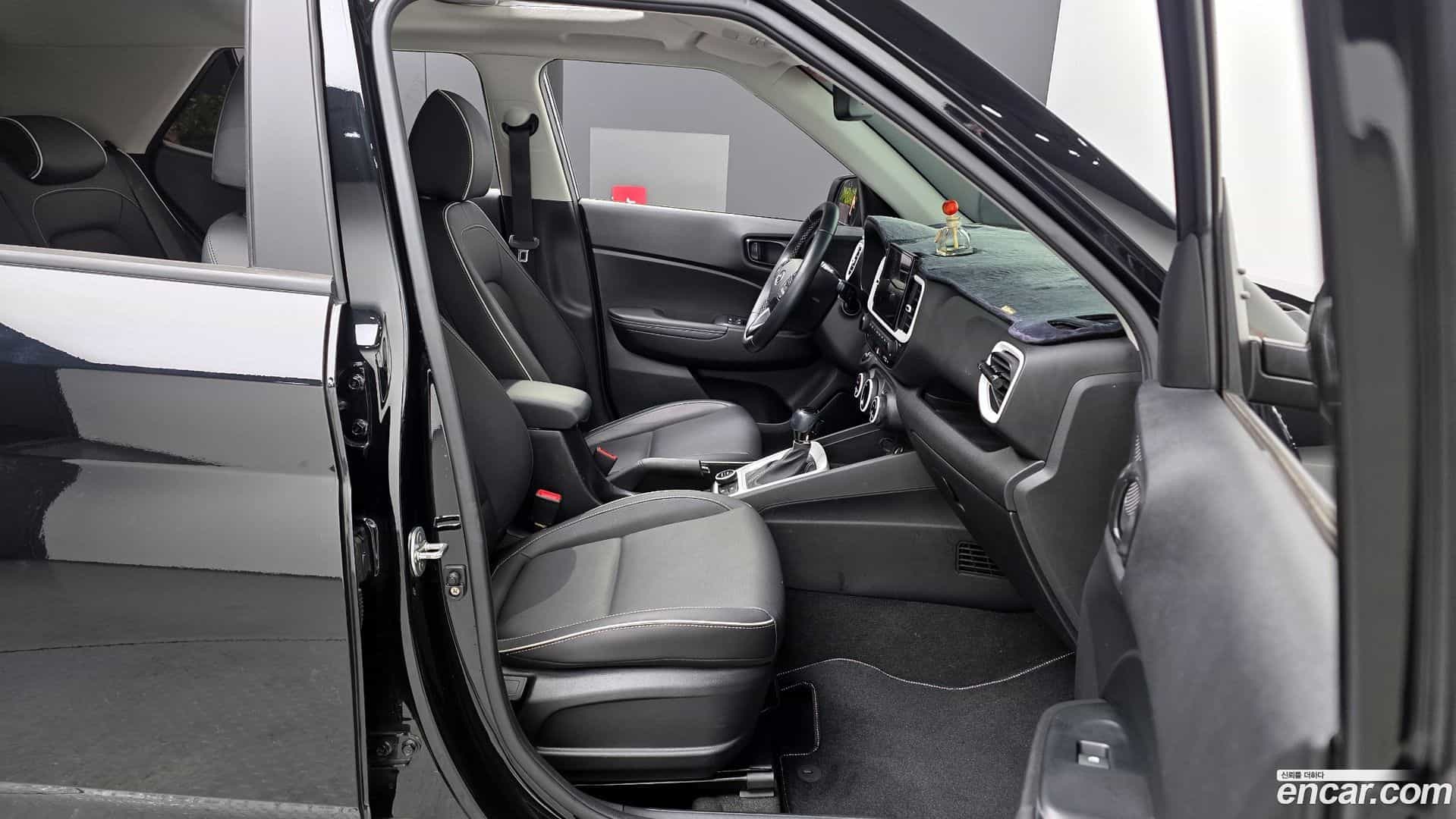 Venue Hyundai 2021.0-INNER-036