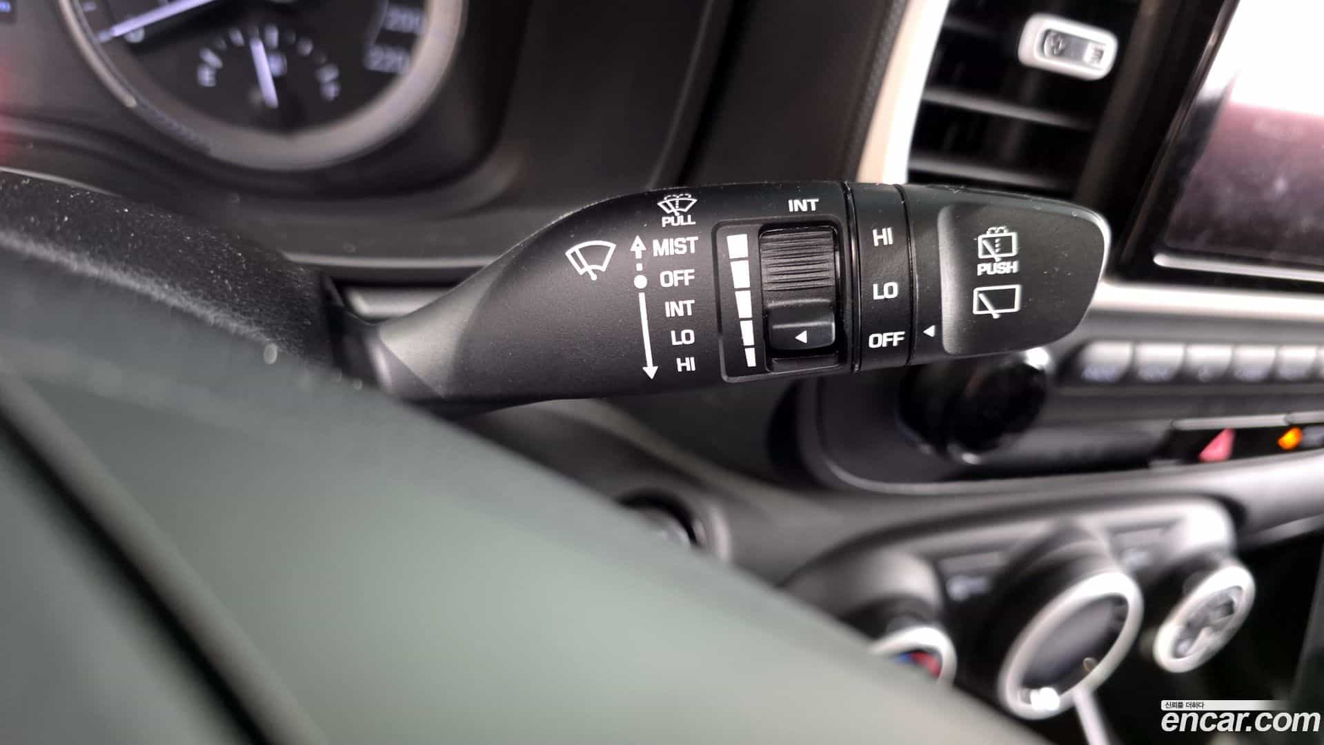 Venue Hyundai 2021.0-OPTION-047
